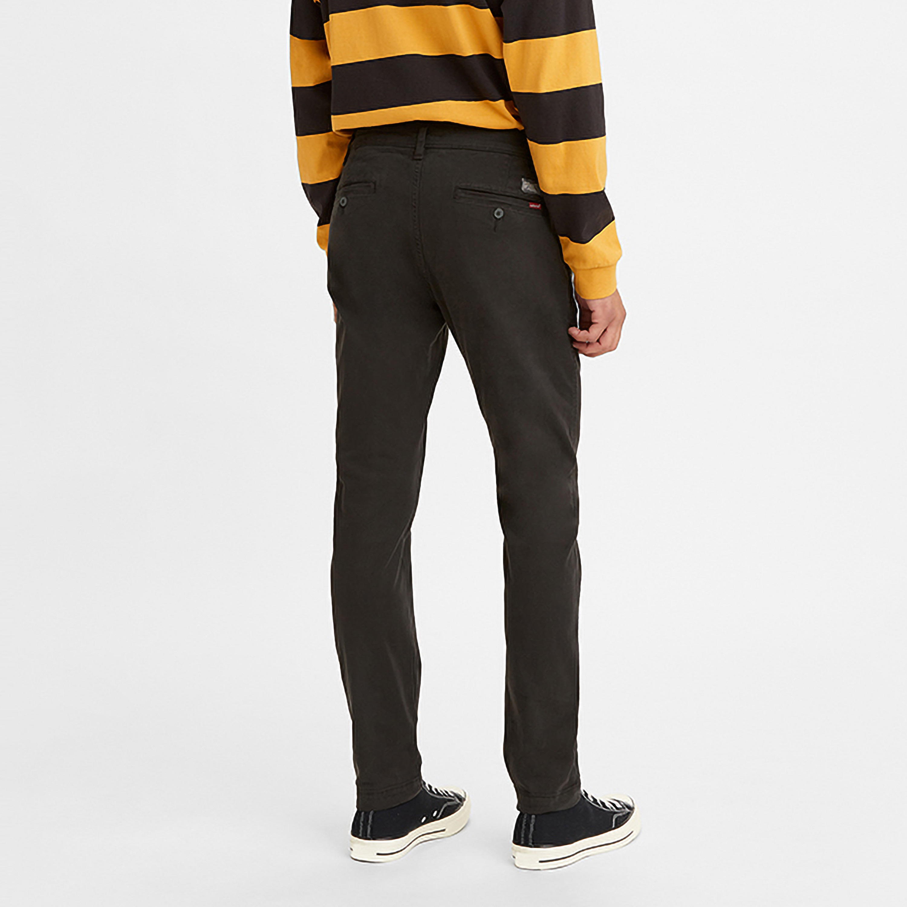 Levi's Plain Slim Fit Mid-Rise Chinos-men-clothing-bottoms-trousersandchinos-chinos-image-3