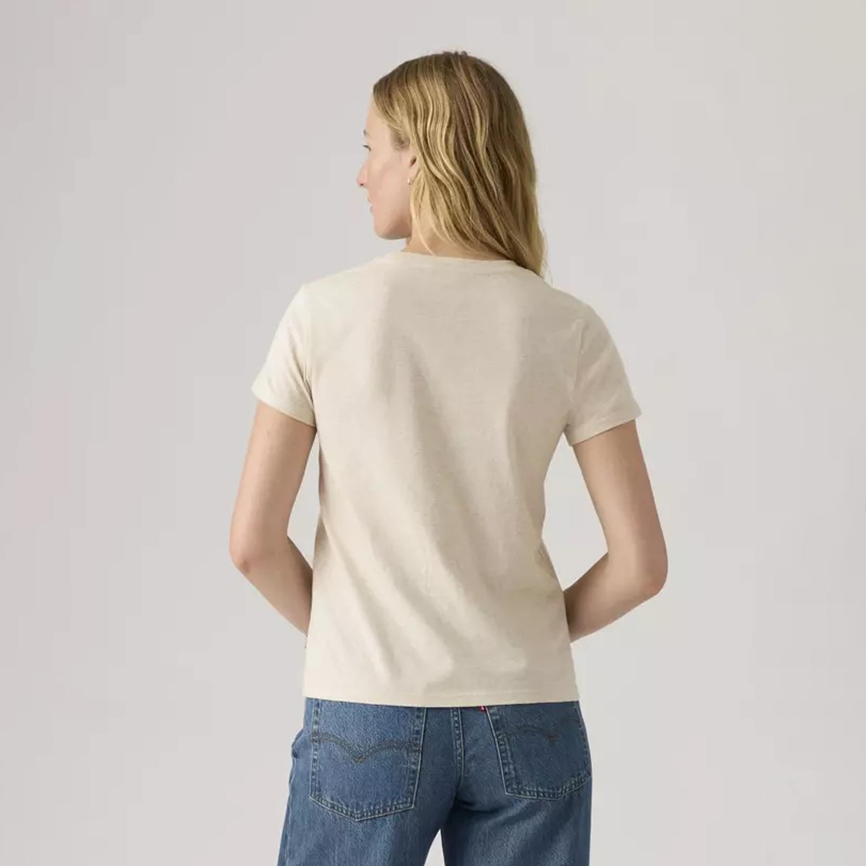 Levi's Logo Crew Neck Short Sleeves Women's T-Shirt-women-clothing-tshirts-image-3