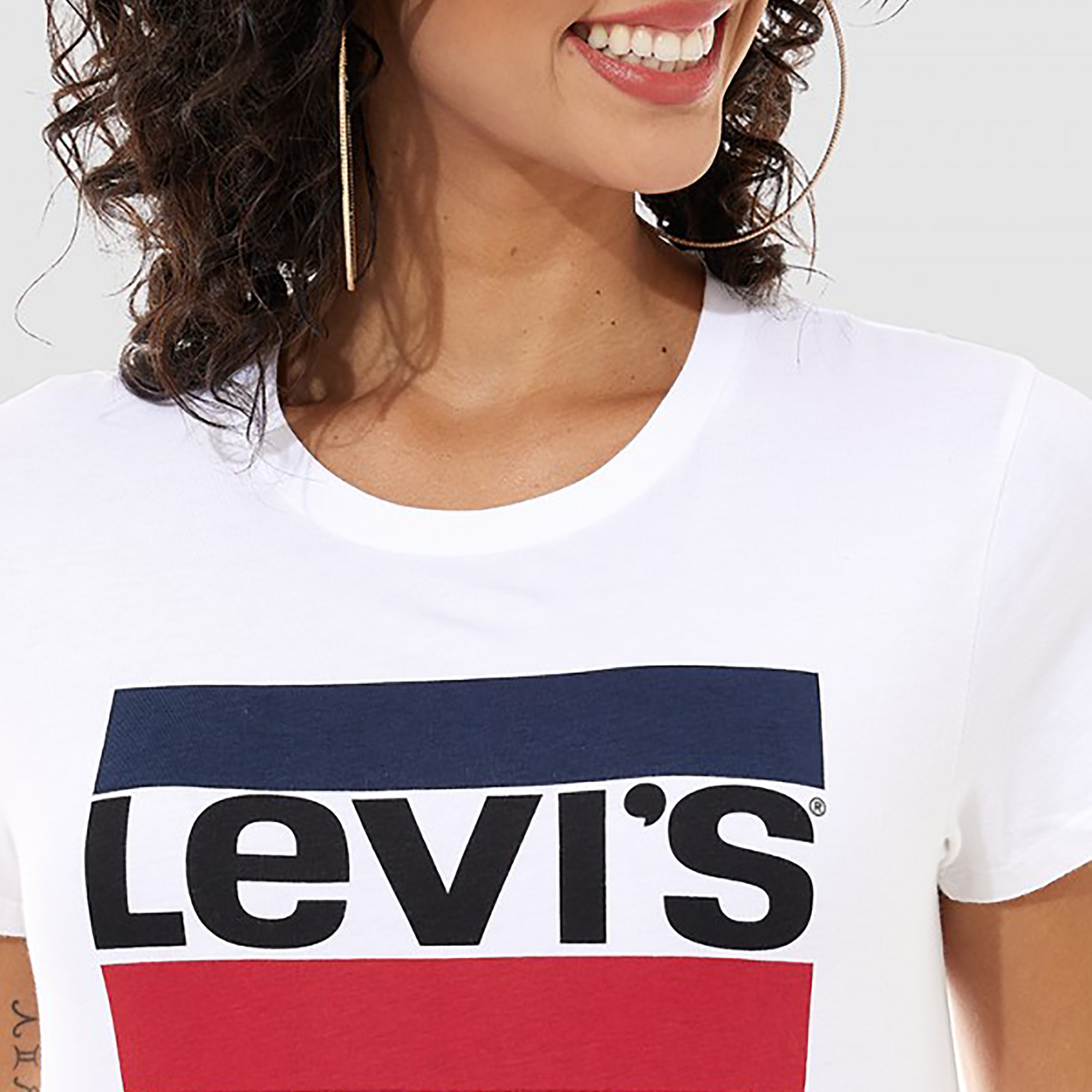 Levi's Logo Crew Neck Short Sleeves Women's Tee-women-clothing-tshirts-image-3