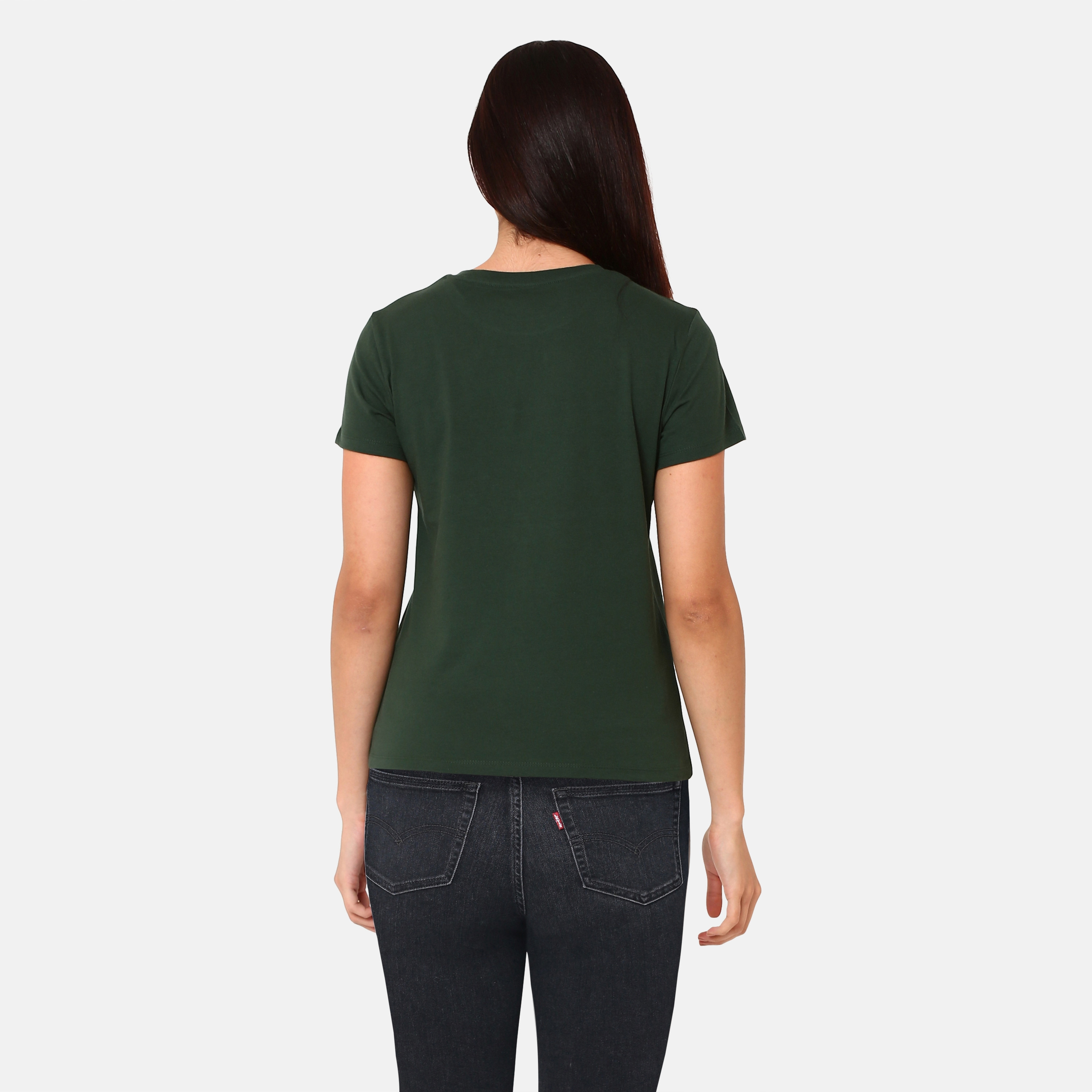 تي شيرت نسائي بطبعة زهور وشعار ورقبة دائرية وأكمام قصيرة من ليفايس-women-clothing-tshirts-image-3