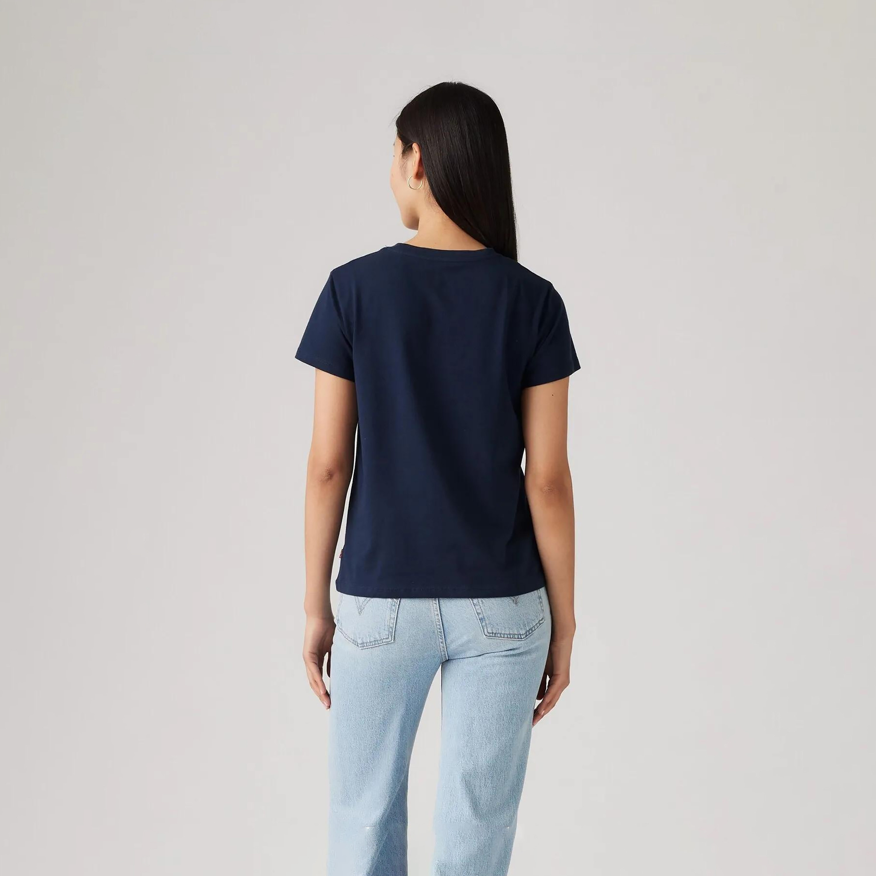 Levi's Logo Crew Neck Short Sleeves T-Shirt-women-clothing-tshirts-image-4