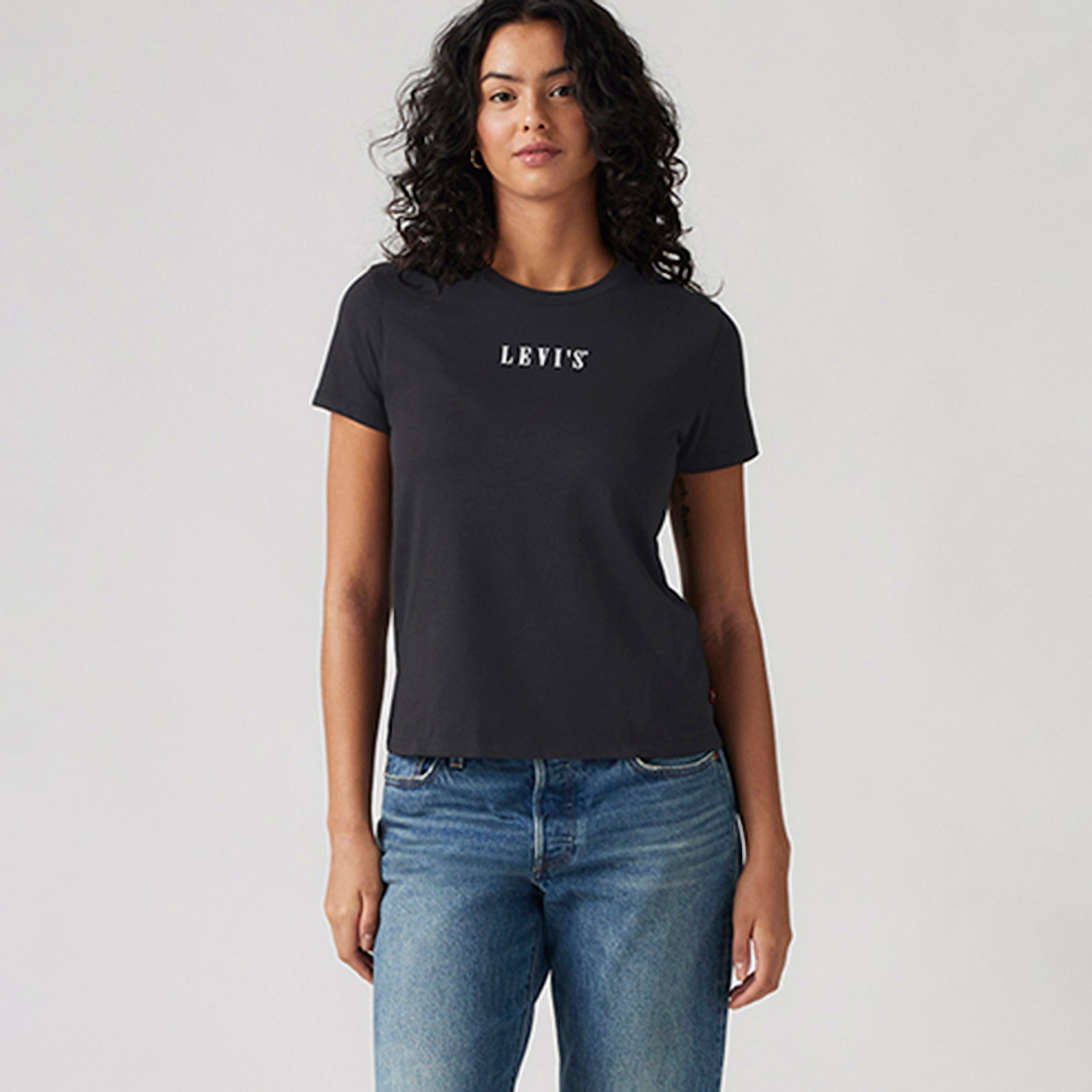 قميص ليفي النسائي بأكمام قصيرة الياقة العريضة-women-clothing-tshirts-image-1