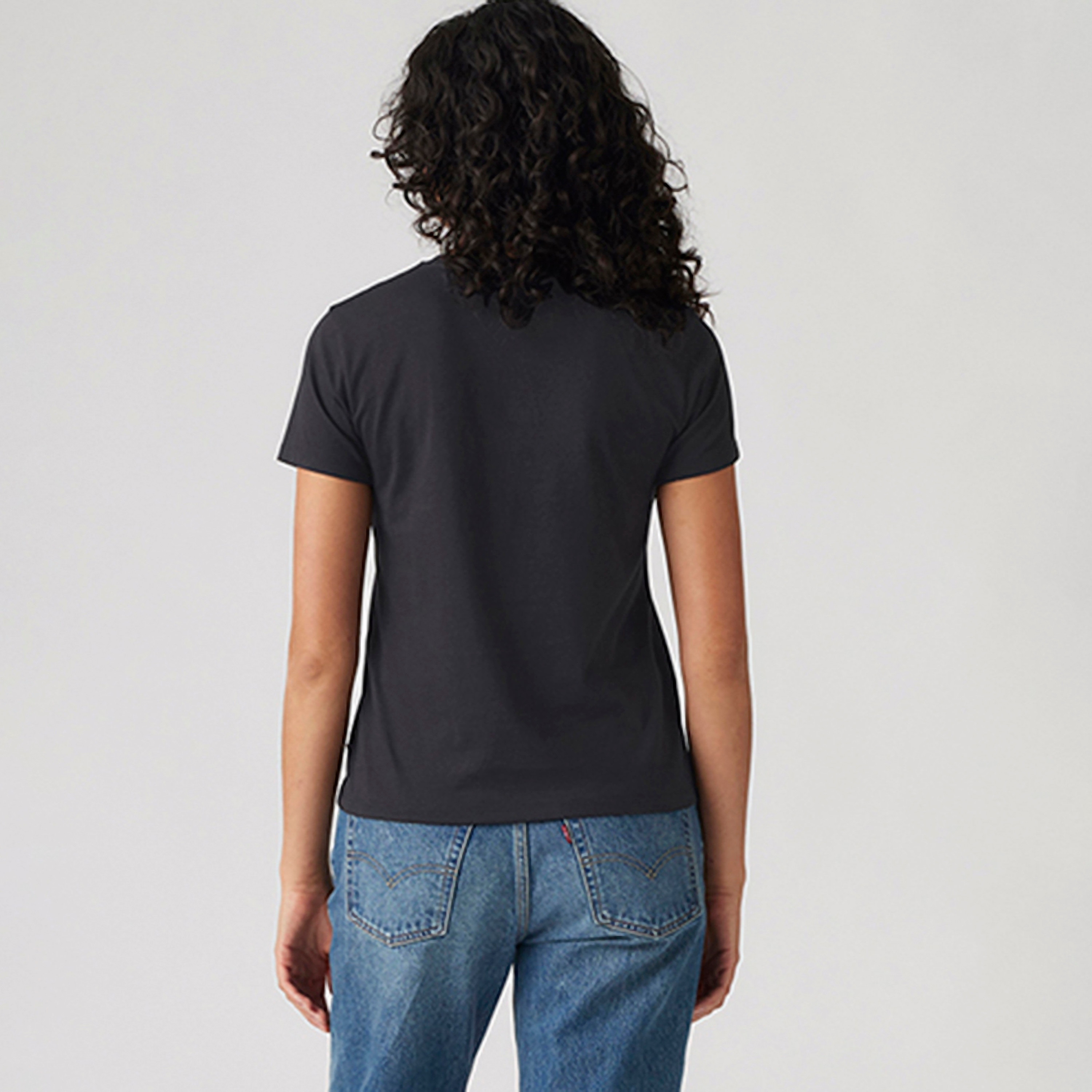 قميص ليفي النسائي بأكمام قصيرة الياقة العريضة-women-clothing-tshirts-image-3