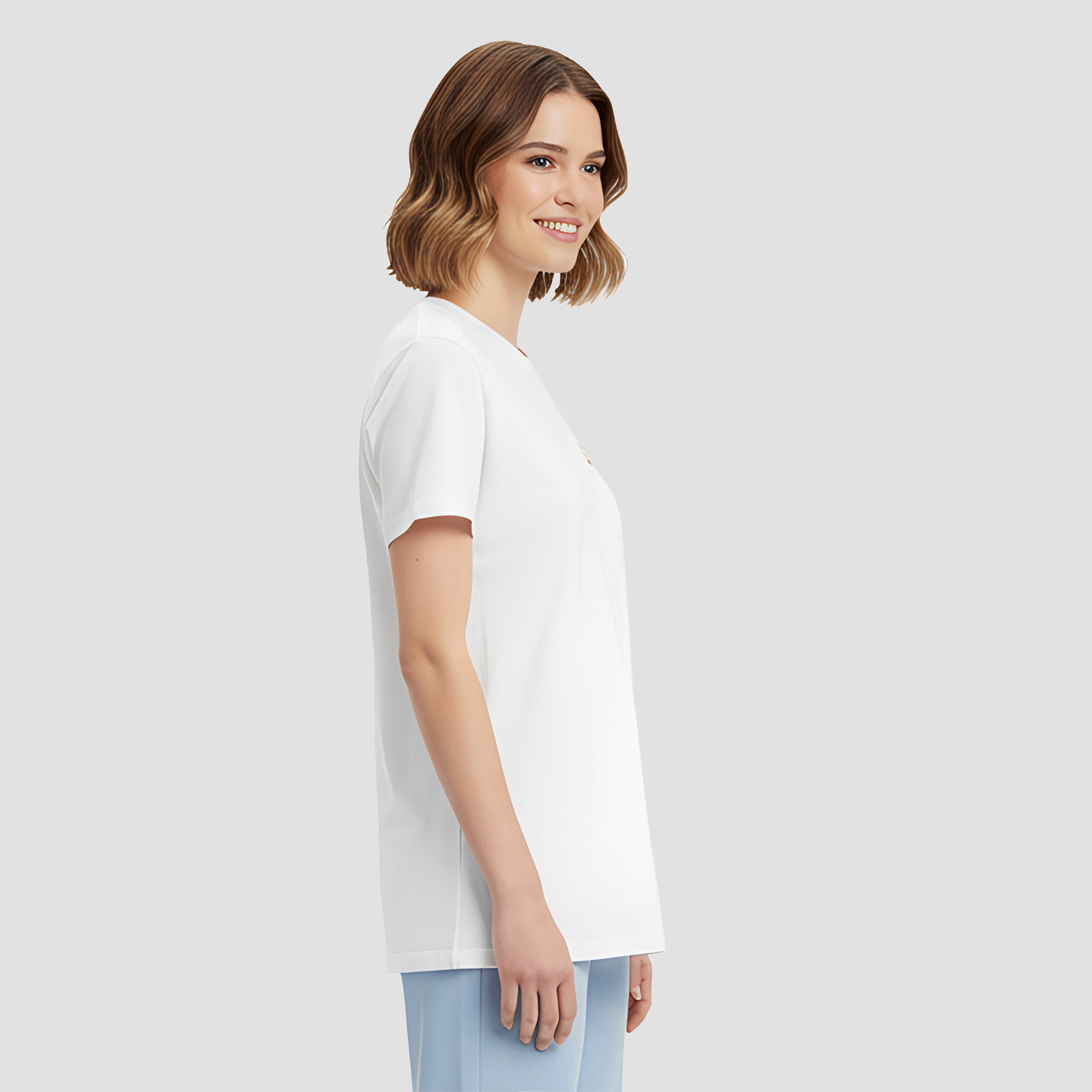 تي شيرت نسائي سادة بأكمام قصيرة ورقبة دائرية من ليفايس-women-clothing-tshirts-image-3