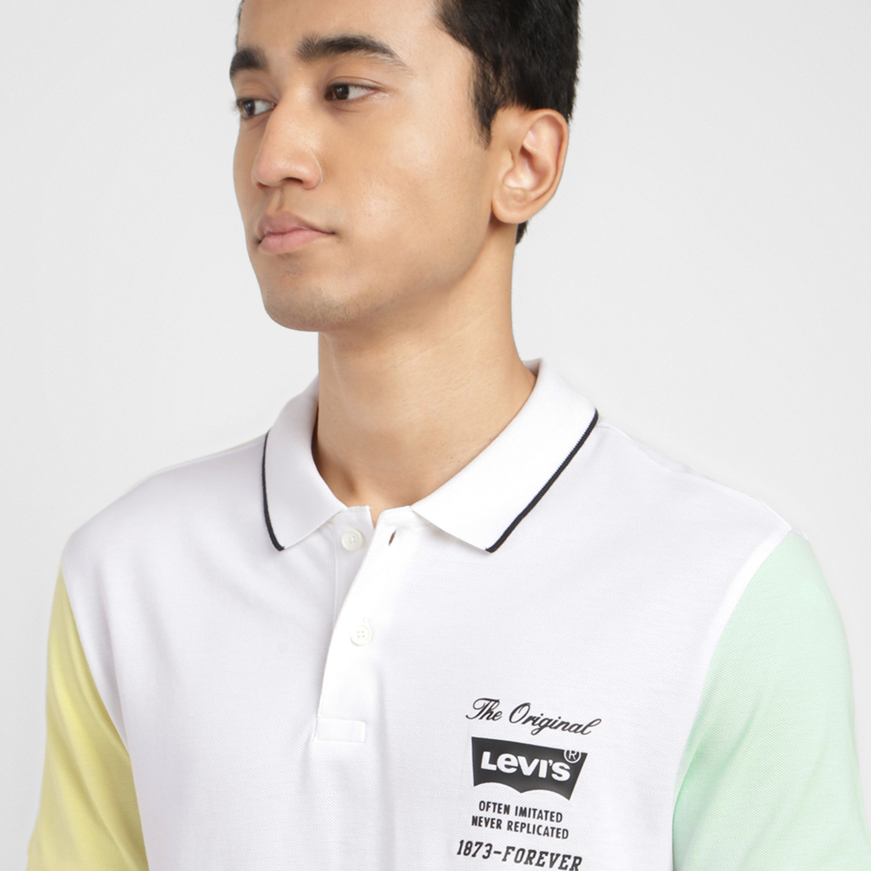 Levi's Colour Block Collared Short Sleeves Polo T-Shirt-men-clothing-tshirtsandpolos-polos-image-3