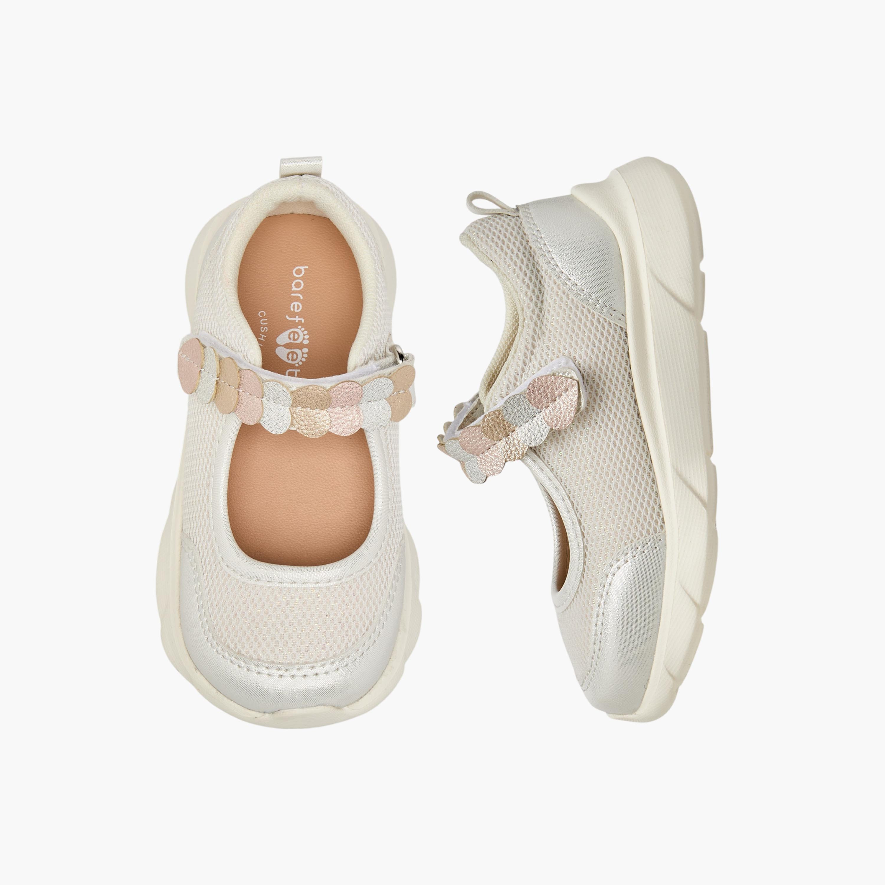 حذاء ماري جين بزينة قلب للبنات من بيرفيت-girls-shoes-maryjanes-image-1