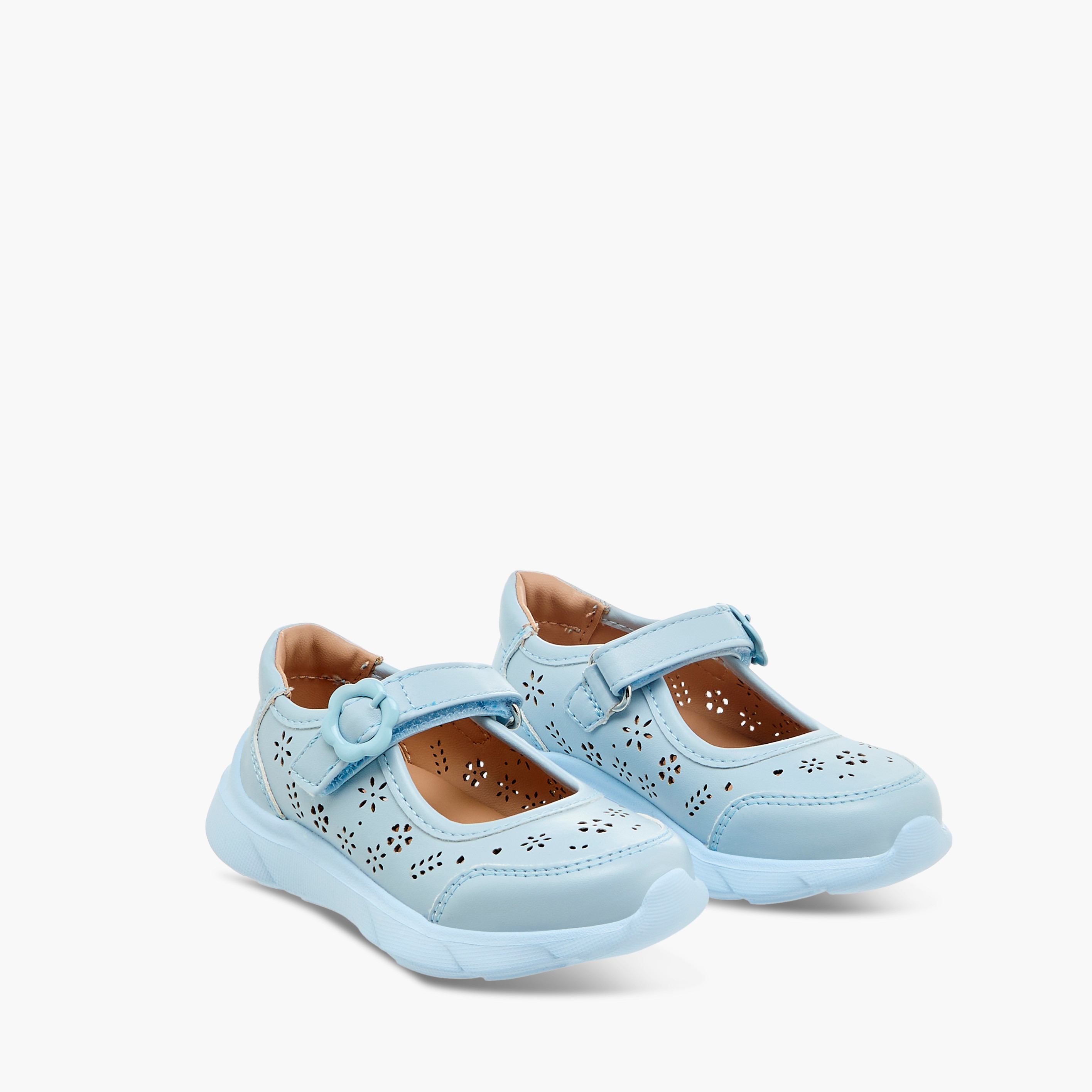 حذاء ماري جين بتصاميم مقطوعة بالليزر وشريط إغلاق من بيرفيت-girls-shoes-maryjanes-image-13