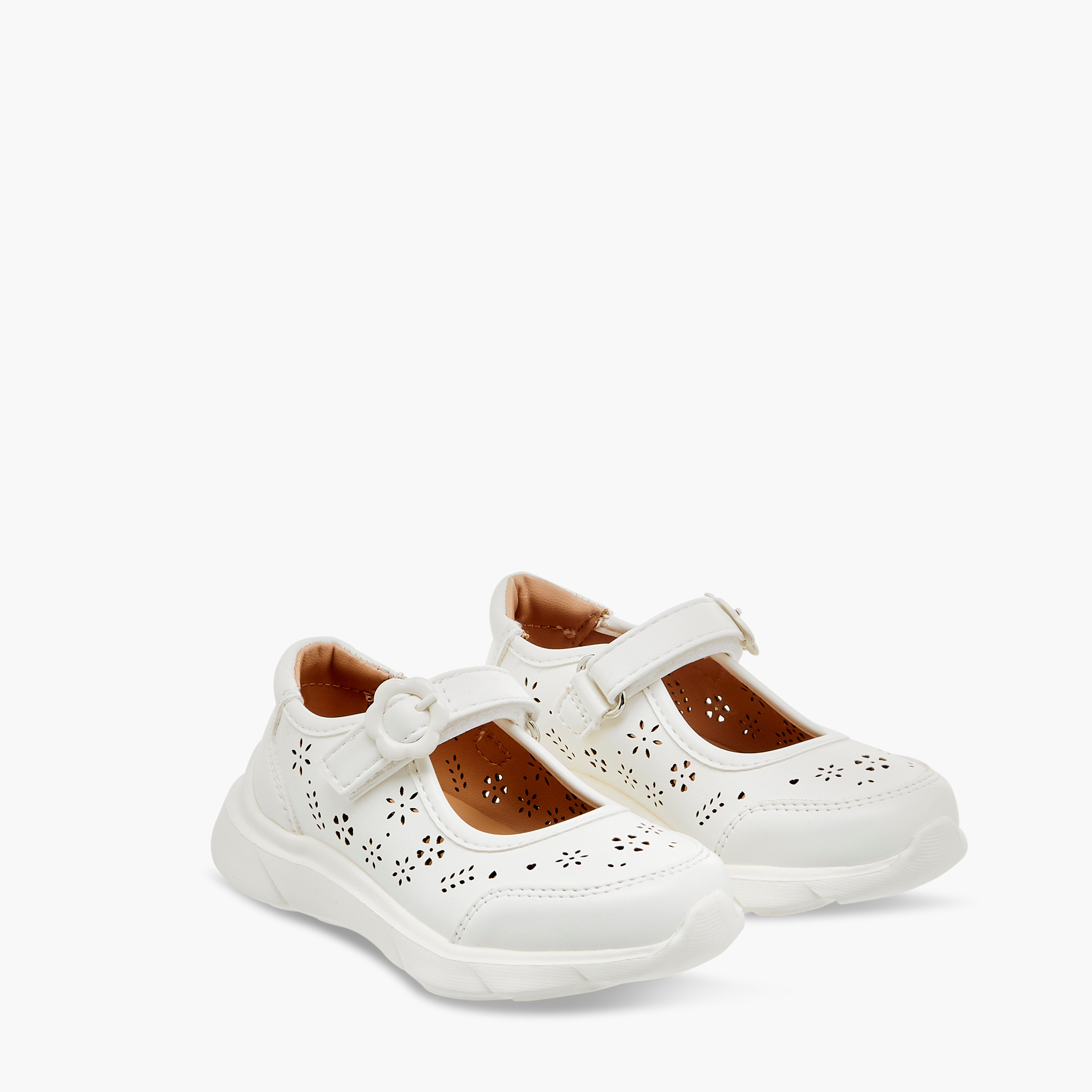 حذاء ماري جين بتصاميم مقطوعة بالليزر وشريط إغلاق من بيرفيت-girls-shoes-maryjanes-image-7