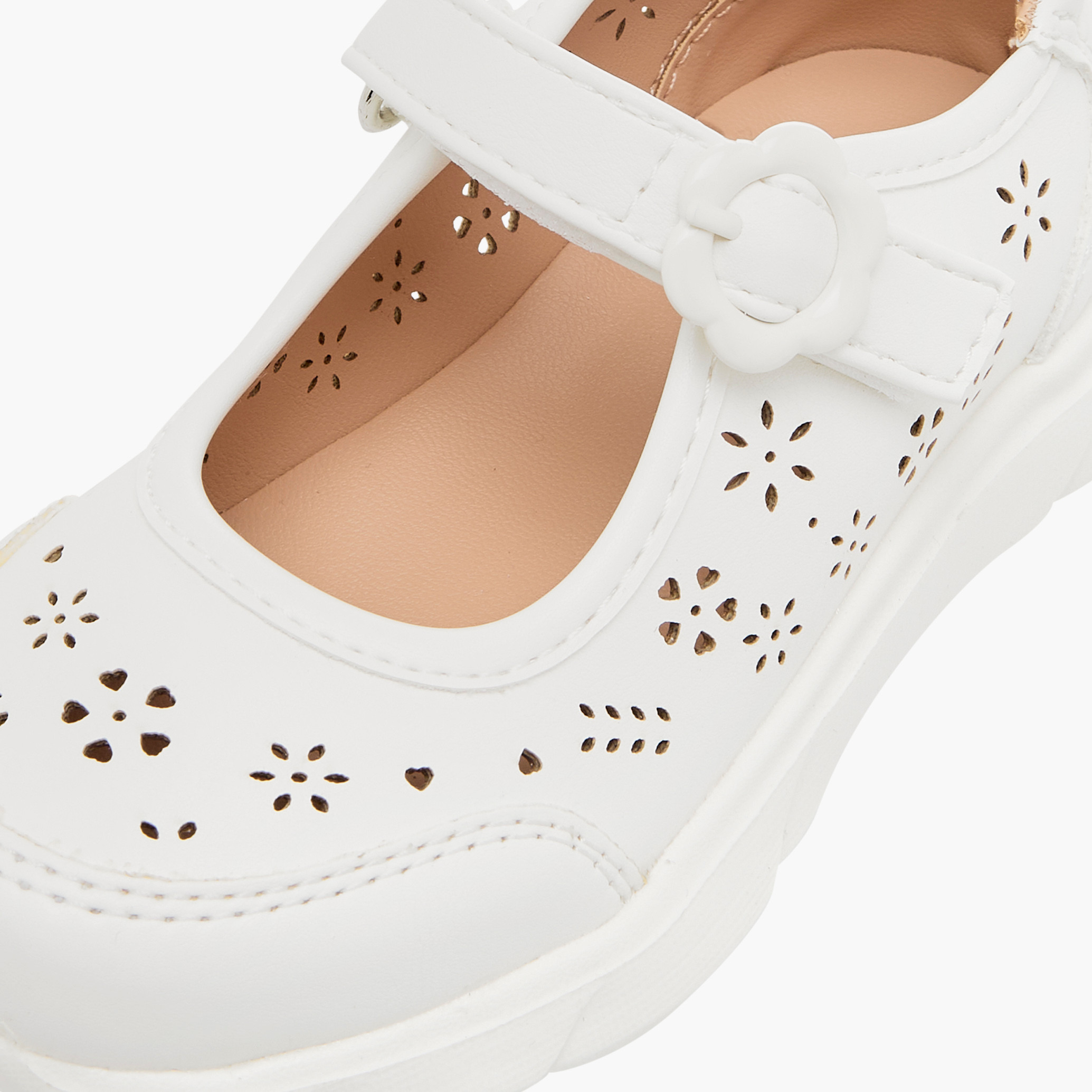 حذاء ماري جين بتصاميم مقطوعة بالليزر وشريط إغلاق من بيرفيت-girls-shoes-maryjanes-image-12