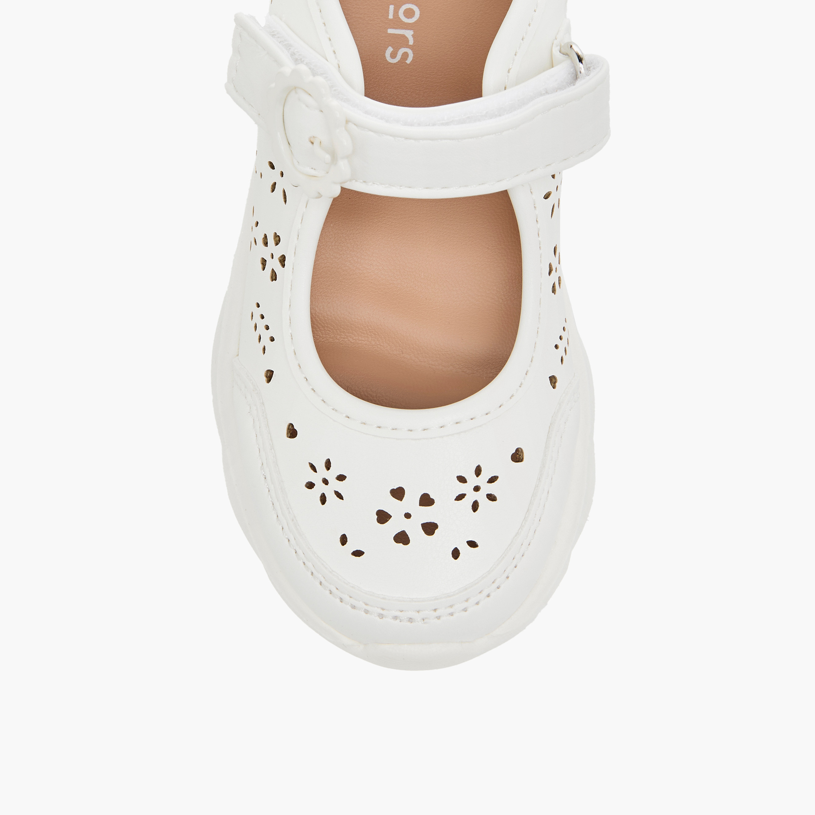 حذاء ماري جين بتفاصيل مفرغة بالليزر وشريط إغلاق لاصق من ليتل ميسي-girls-shoes-maryjanes-image-4