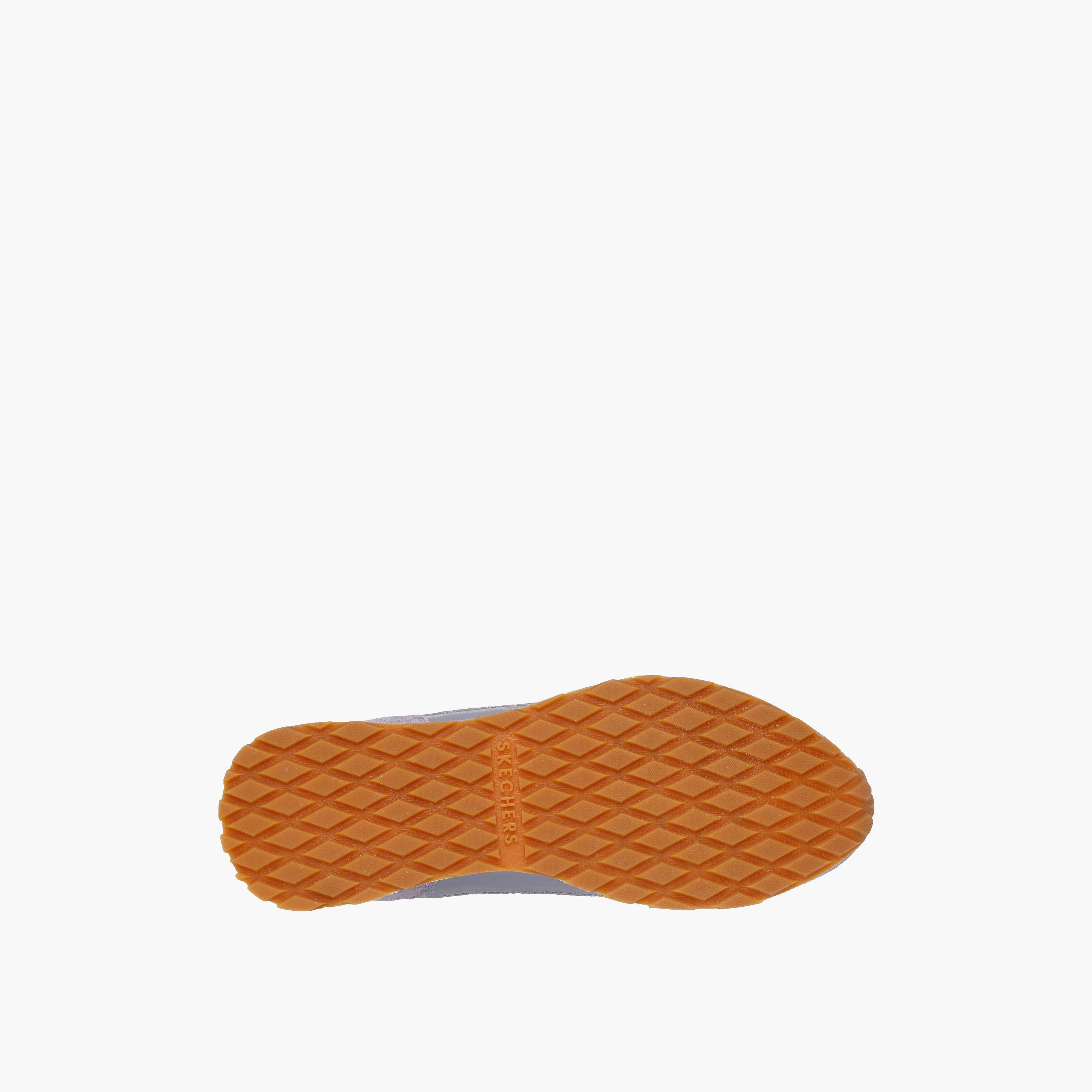 حذاء سنيكرز جلد برباط إغلاق بطول الكاحل للنساء من سكيتشرز-women-shoes-sneakers-image-4