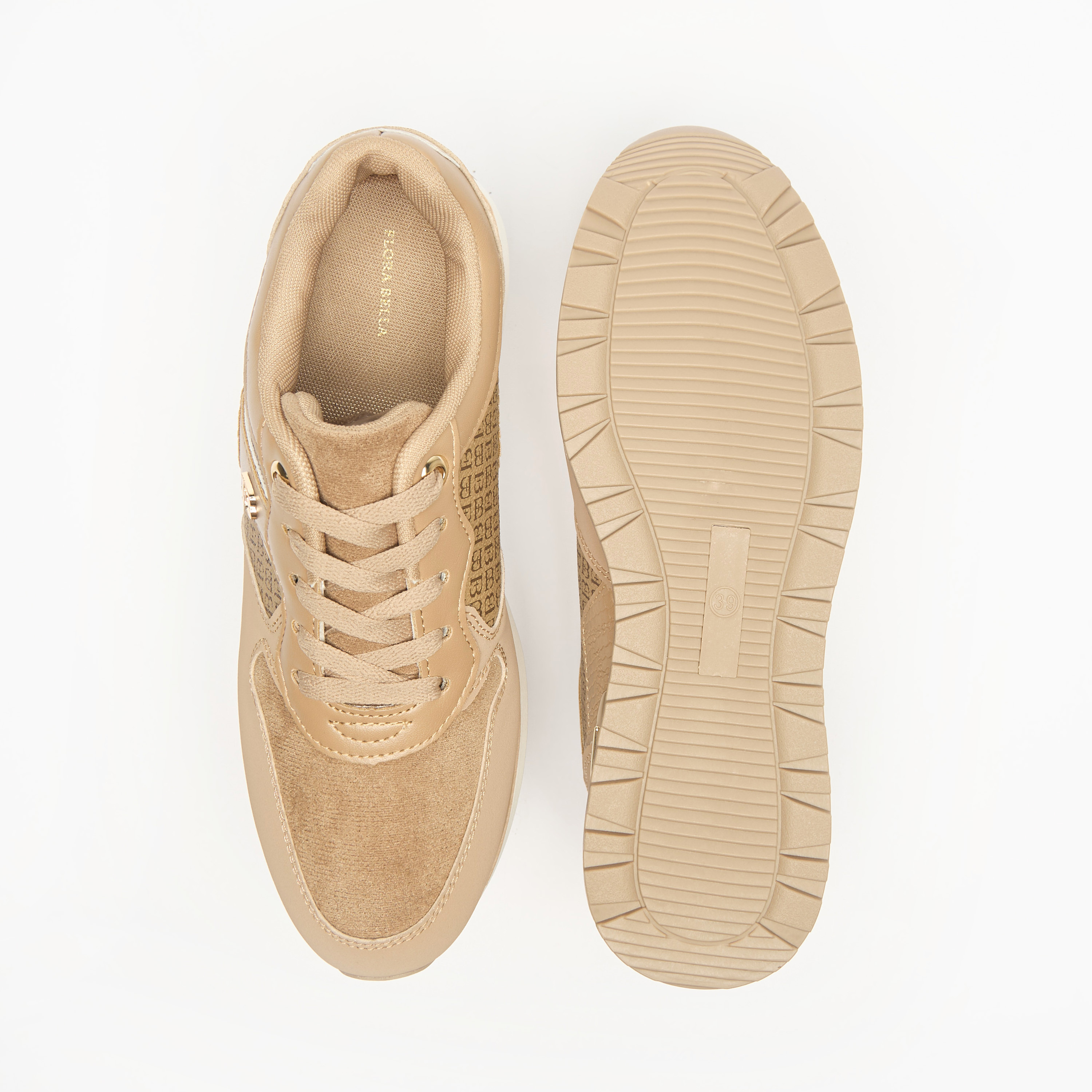 حذاء سنيكرز برباط إغلاق وطبعات مونوجرام من فلورا بيلا-women-shoes-sneakers-image-9