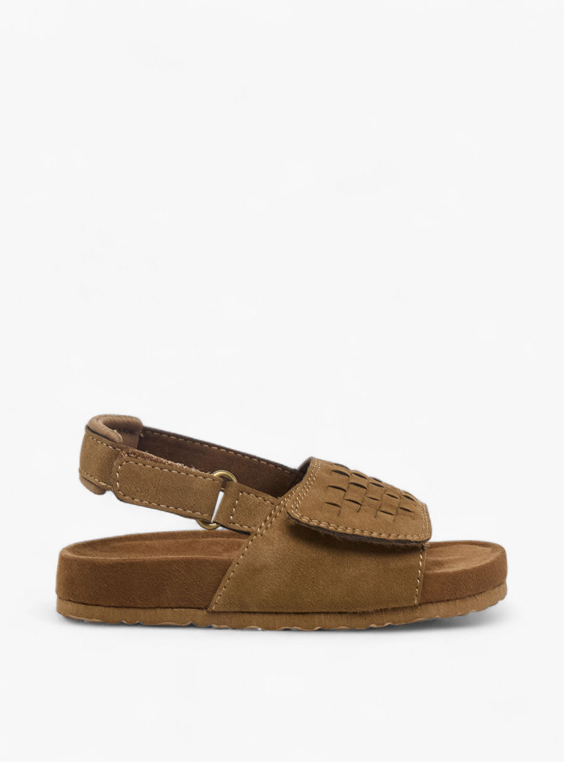 صندل بشريط إغلاق لاصق وتفاصيل منسوجة للأولاد من جونيورز-boys-shoes-sandals-image-2