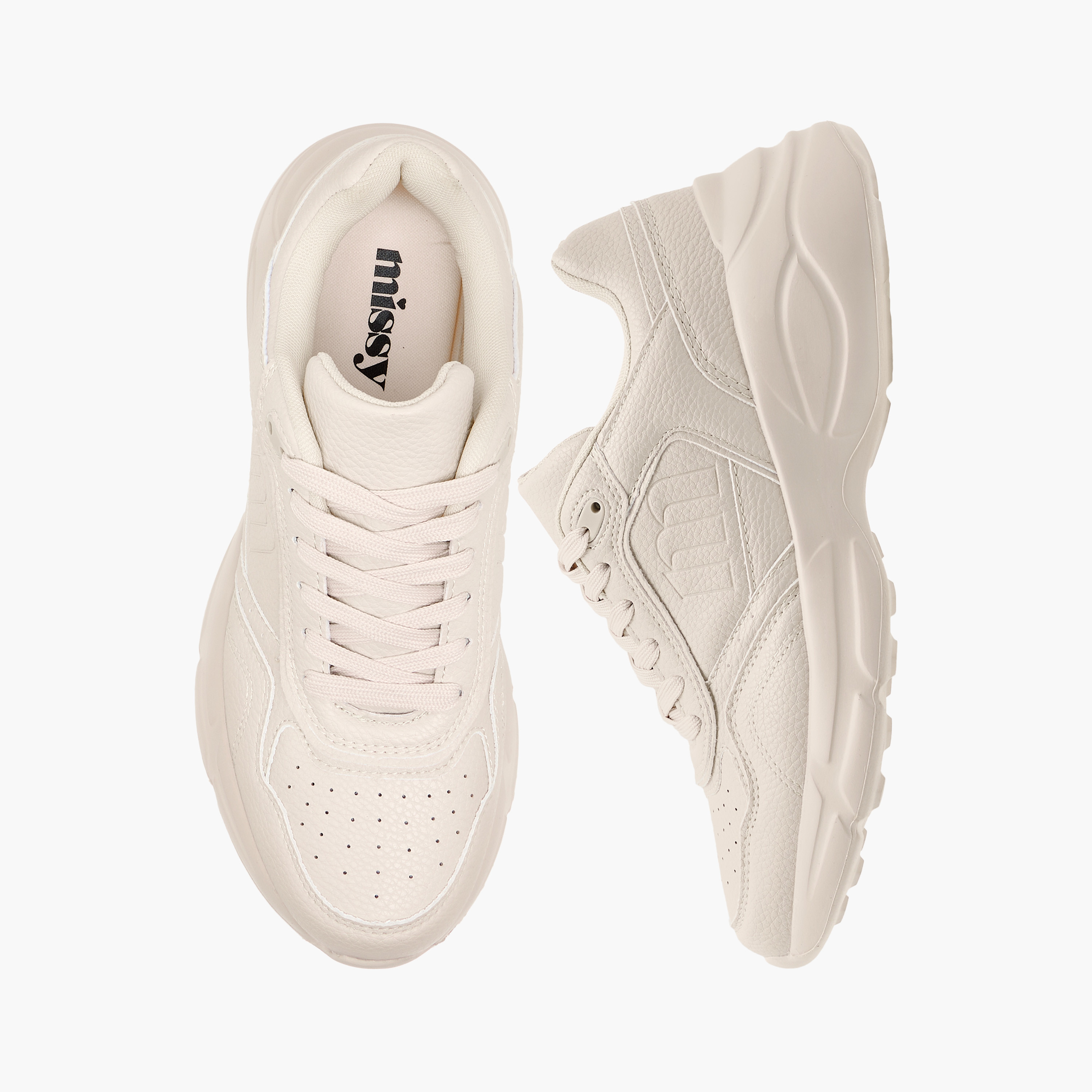 حذاء سنيكرز برباط إغلاق ونقوش مونوجرام من ميسي-women-shoes-sneakers-image-1