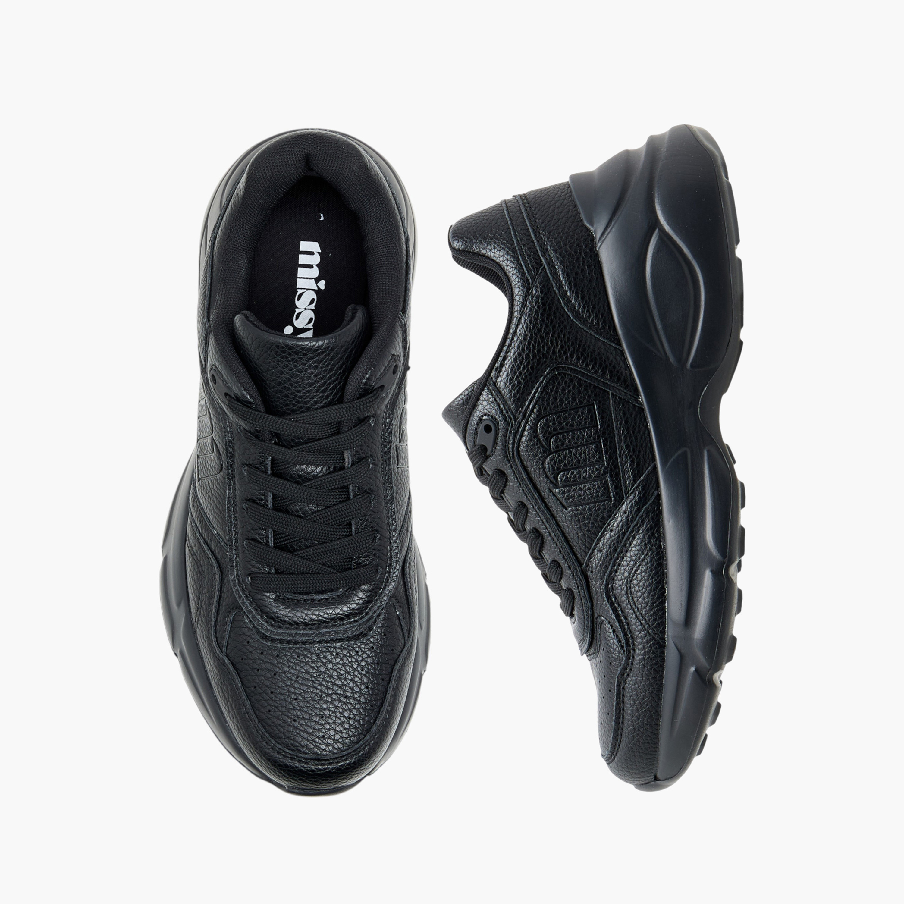 حذاء سنيكرز برباط إغلاق ونقوش مونوجرام من ميسي-women-shoes-sneakers-image-7
