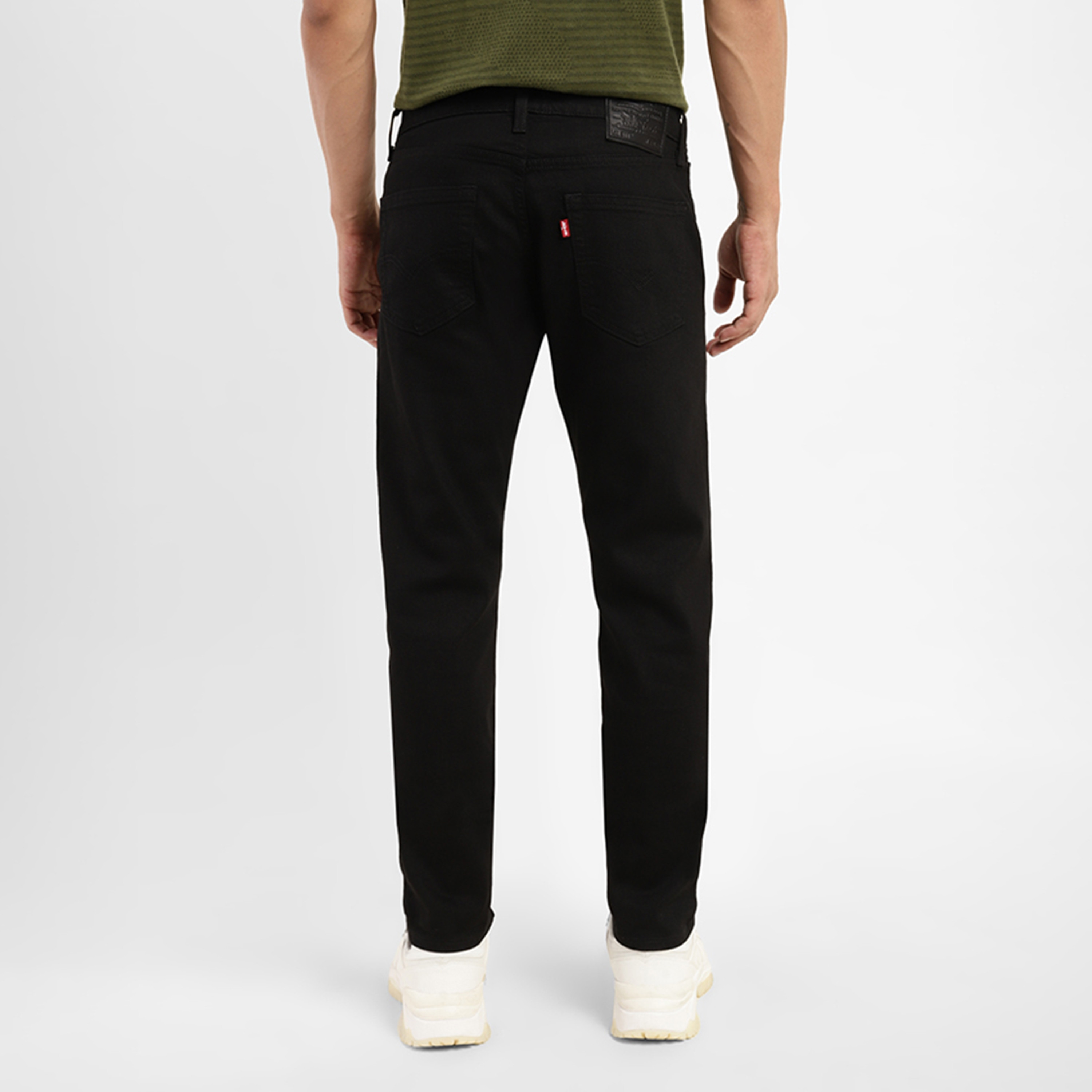 بنطال جينز من ليفايز 511 بلون اسود ذو سلیم فت وجيب متوسط الارتفاع-men-clothing-bottoms-jeans-image-3