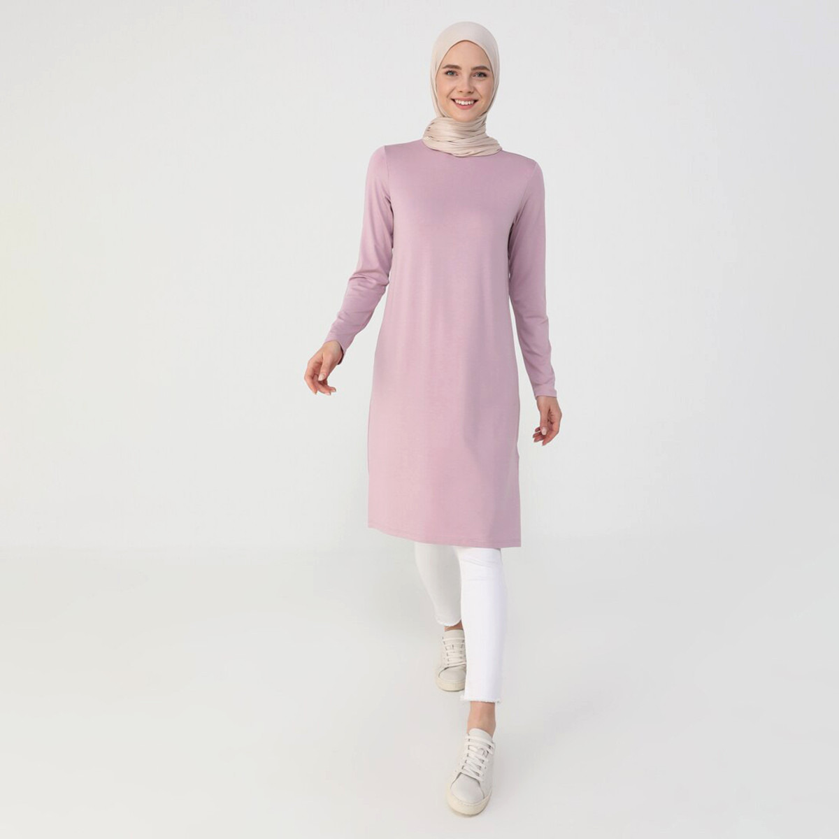 Modanisa Women Pink Solid Crew Neck Tunic-women-clothing-shirtsandblouses-blouses-image-1