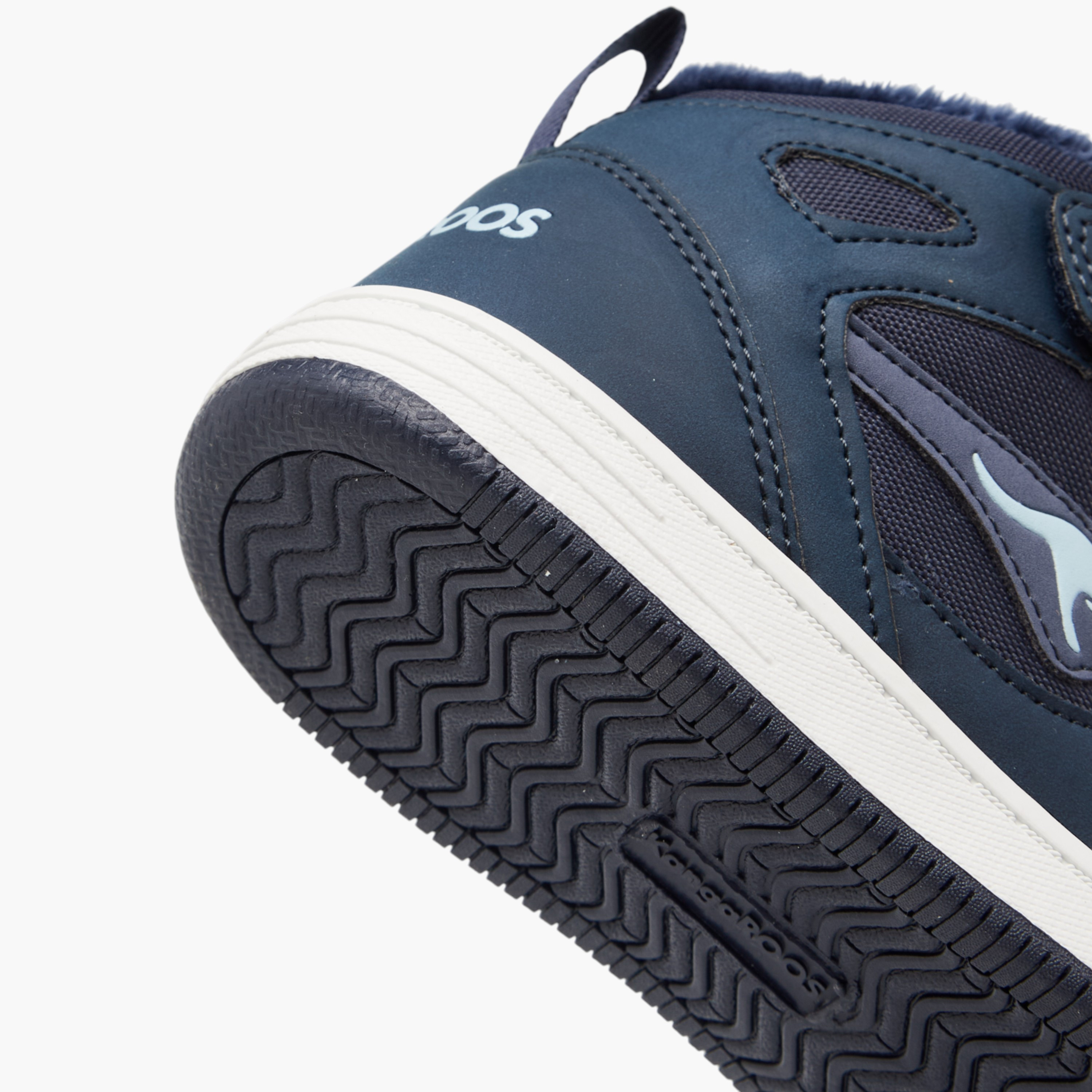 حذاء سنيكرز عالي بشريط إغلاق لاصق للأولاد من كانغاروز-boys-shoes-sneakers-image-5