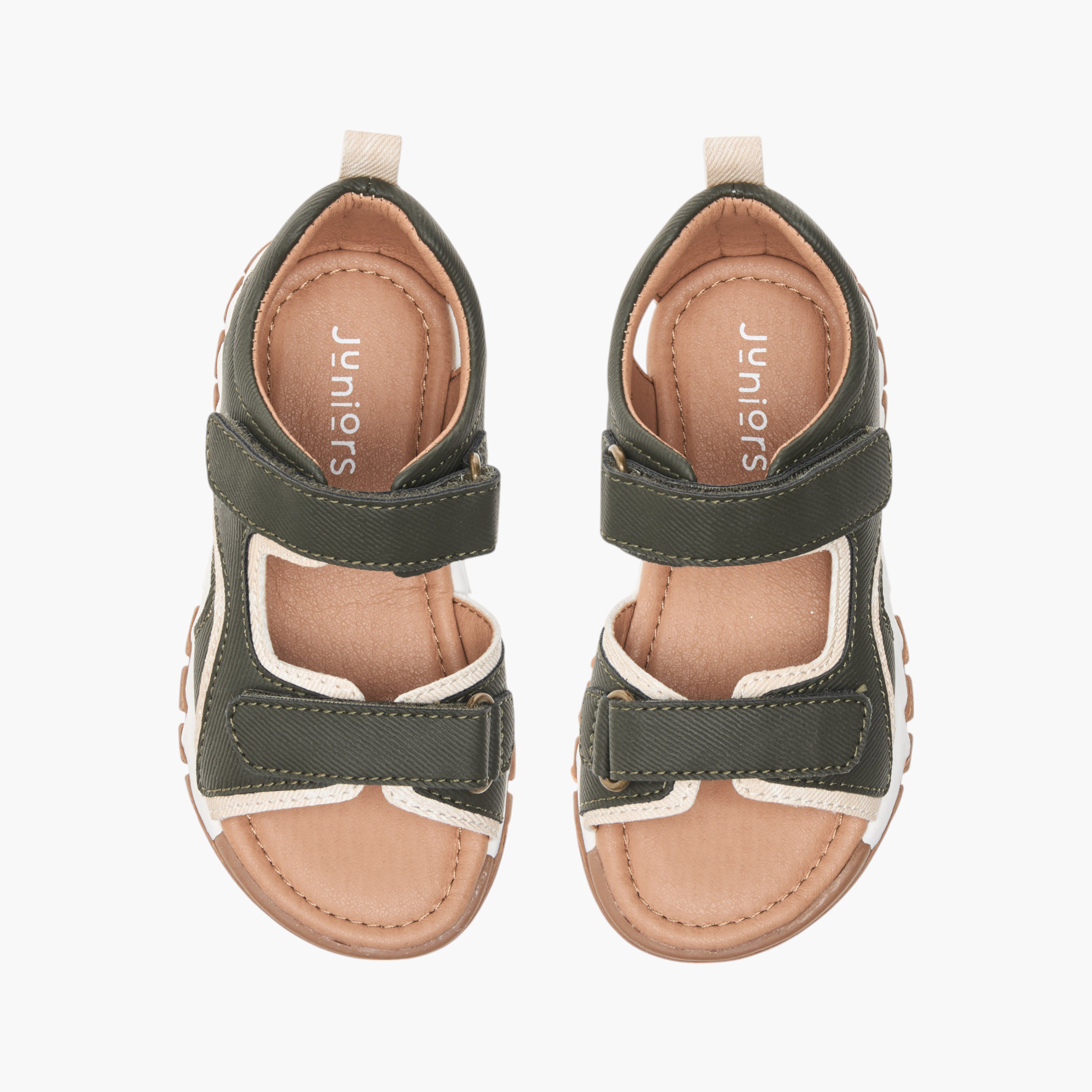 حذاء خفيف بتفاصيل ستيتش بشريط إغلاق لاصق من جونيورز-boys-shoes-sandals-image-1
