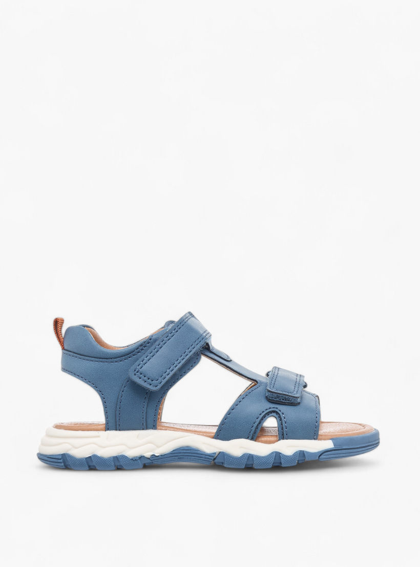 صندل خفيف بتفاصيل مغرّزة وشريط إغلاق لاصق للأولاد من كابا-boys-shoes-sandals-image-2