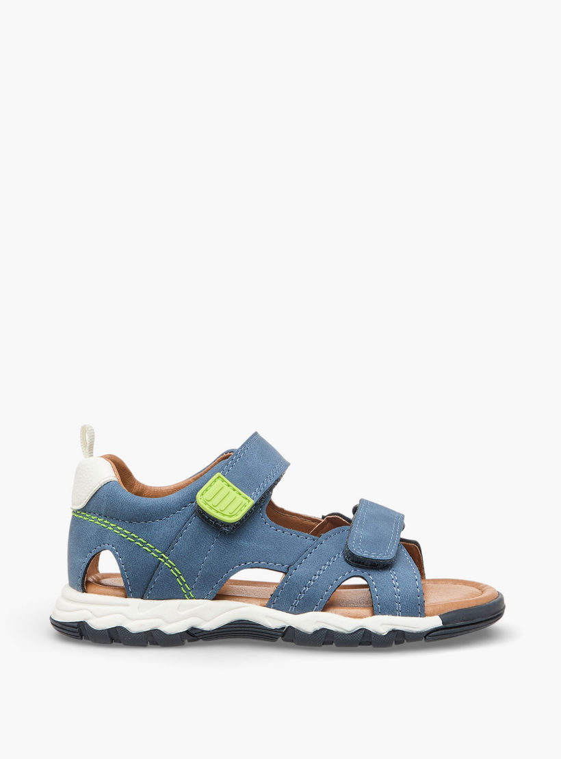 صندل بمقدمة مفتوحة وشريط إغلاق لاصق للأولاد من جونيورز-boys-shoes-sandals-image-2