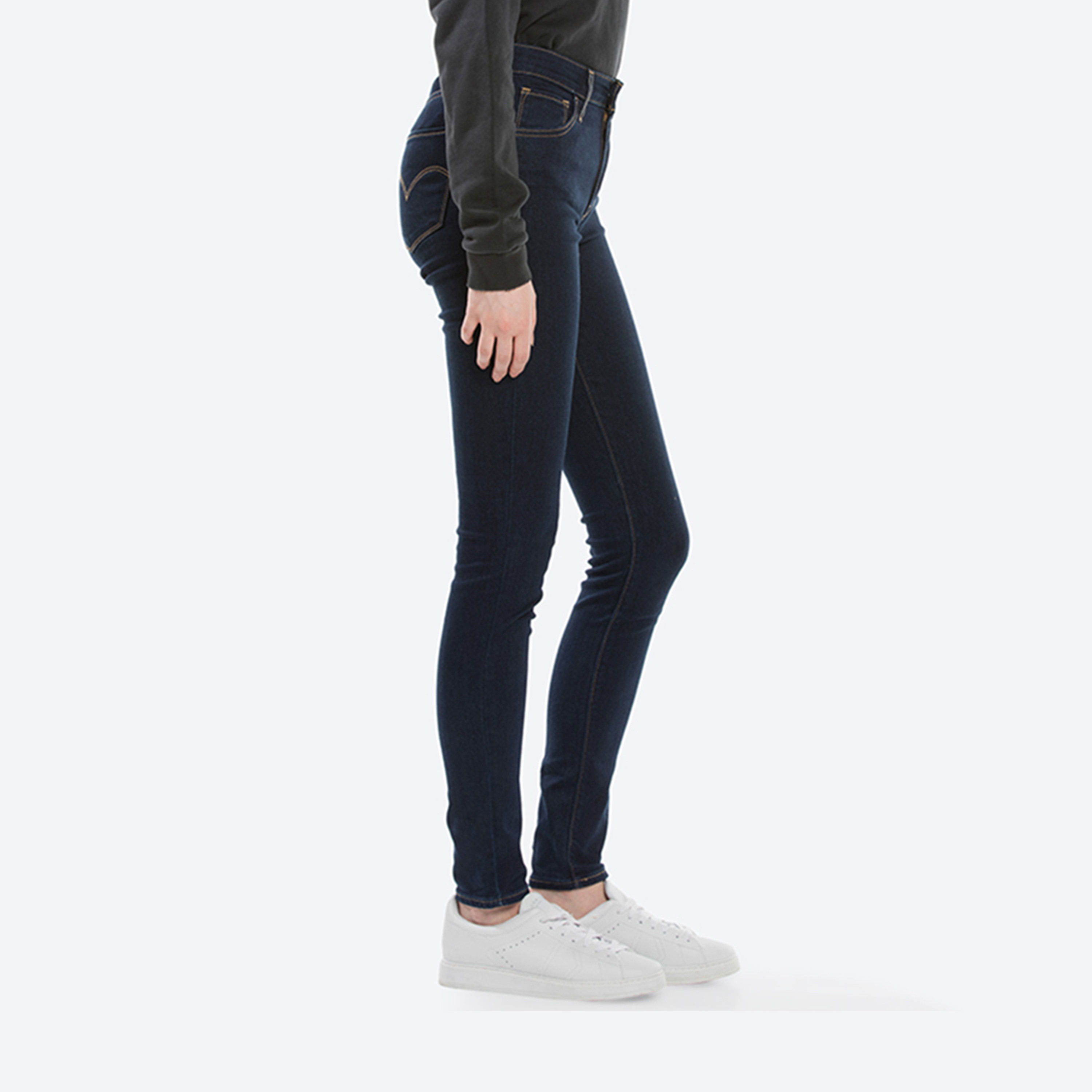  جينز نسائي 721 بقصة ضيقة بخمسة جيوب باللون الأزرق الداكن من ليفايس-women-clothing-bottoms-jeans-image-6