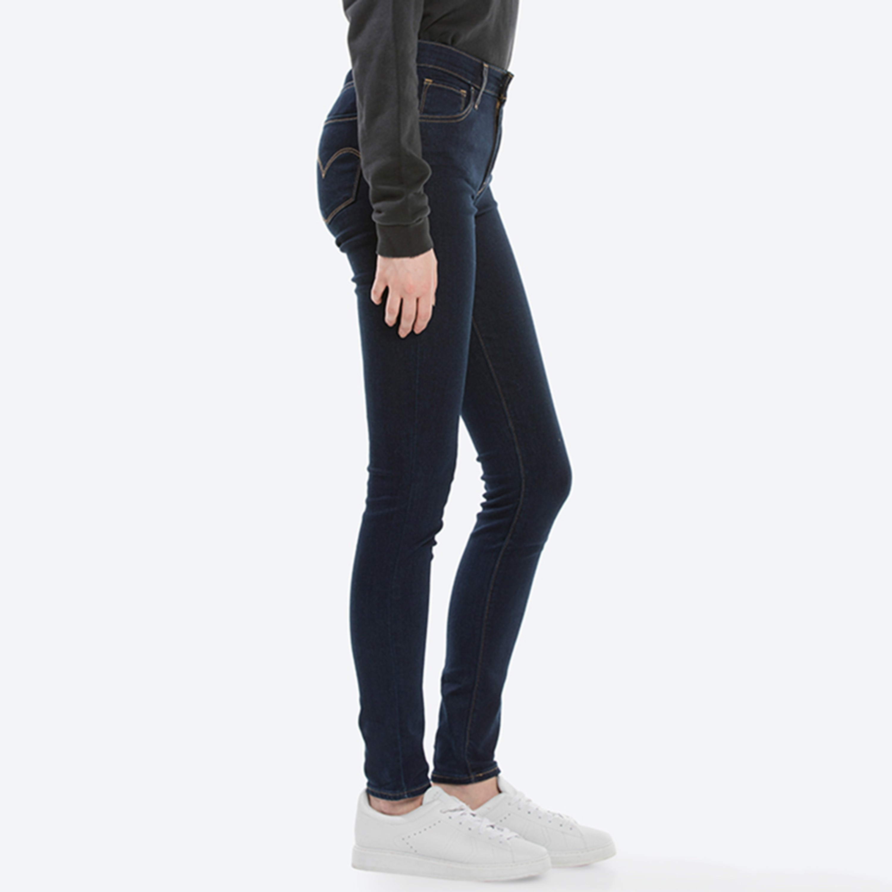  جينز نسائي 721 بقصة ضيقة بخمسة جيوب باللون الأزرق الداكن من ليفايس-women-clothing-bottoms-jeans-image-3