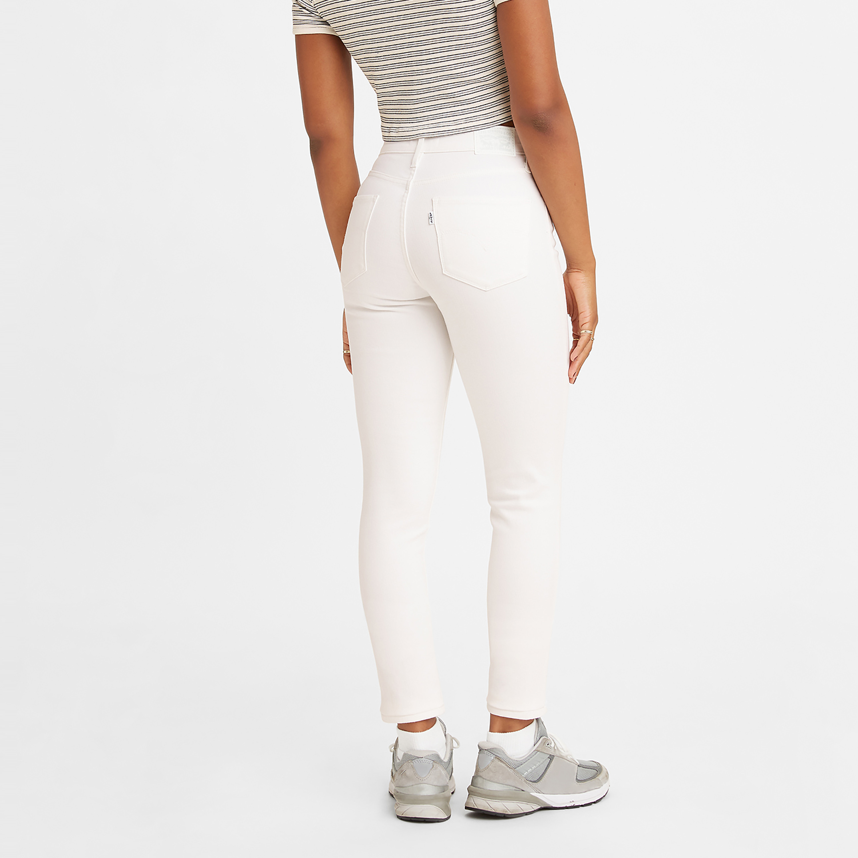  جينز نسائي 721 بقصة ضيقة أبيض بخمسة جيوب من ليفايس-women-clothing-bottoms-jeans-image-3