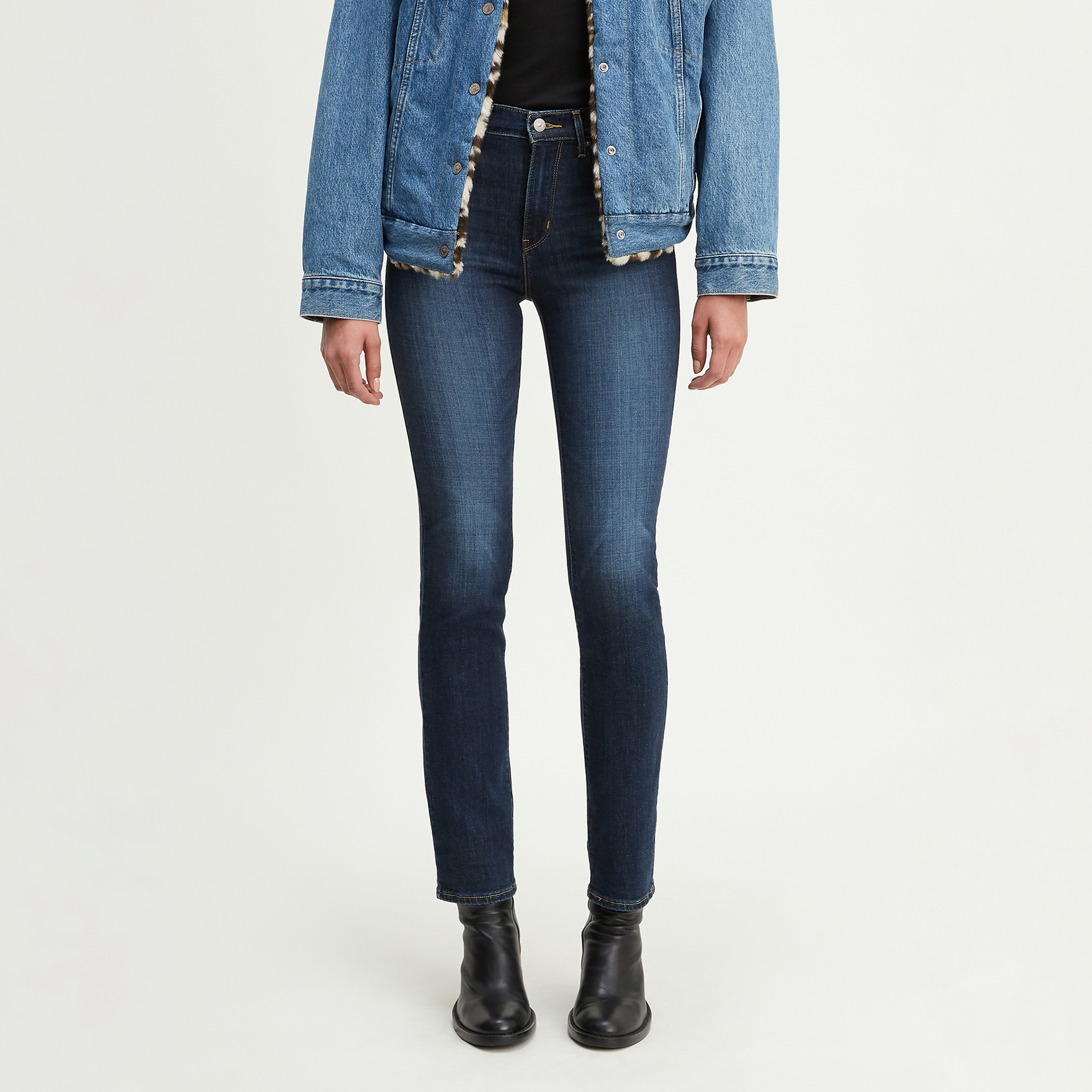 Levi's 724 Straight Fit Blue 5 Pockets Women's Jeans Inseam 28-women-clothing-bottoms-jeans-image-1