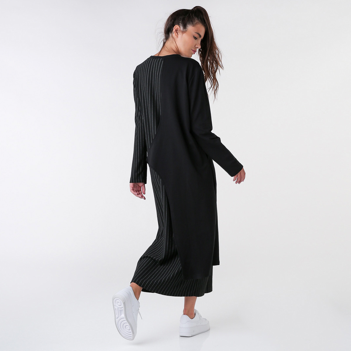 فستان مخطّط بياقة مستديرة واكمام طويلة من أنوتاه-women-clothing-dresses-image-3