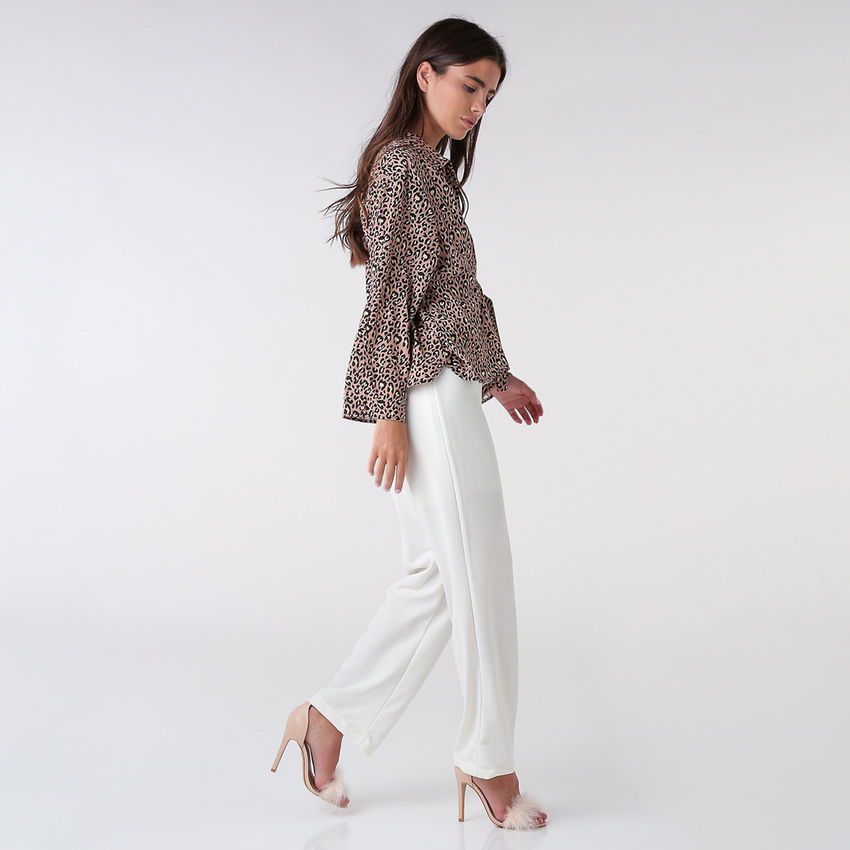 بلوزة بياقة عادية وأكمام طويلة وطبعات حيوانات وكشكش على الخصر من أنوتاه-women-clothing-shirtsandblouses-blouses-image-2