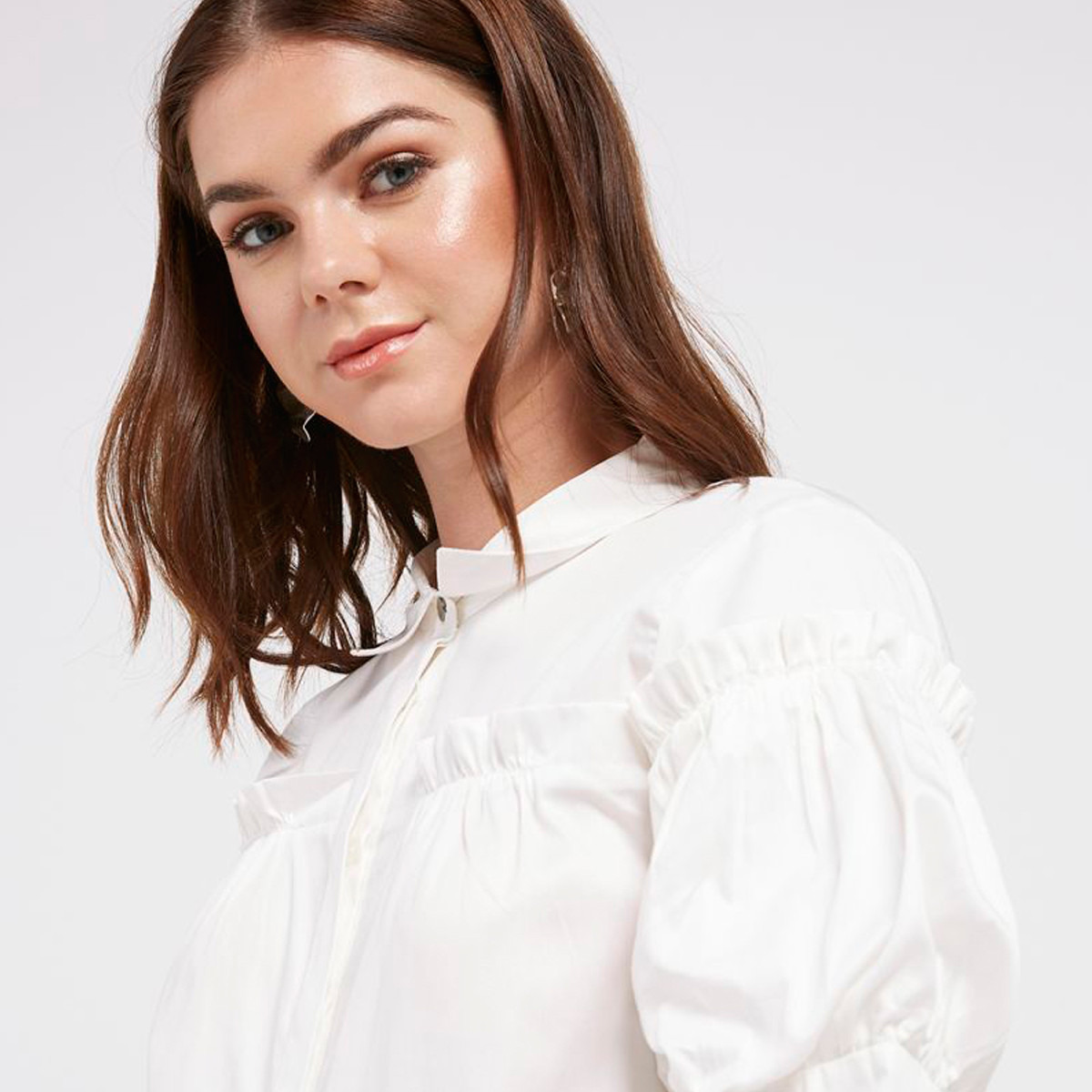 قميص بقصّة عادية وأكمام طويلة وكشكش من أنوتاه-women-clothing-shirtsandblouses-blouses-image-4