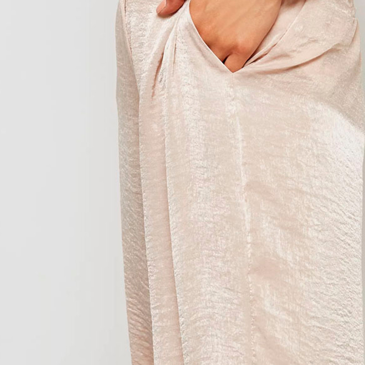 بنطلون هاريم بارز الملمس بجيوب وخصر متوسط الارتفاع من أنوتاه-women-clothing-bottoms-trousers-image-2