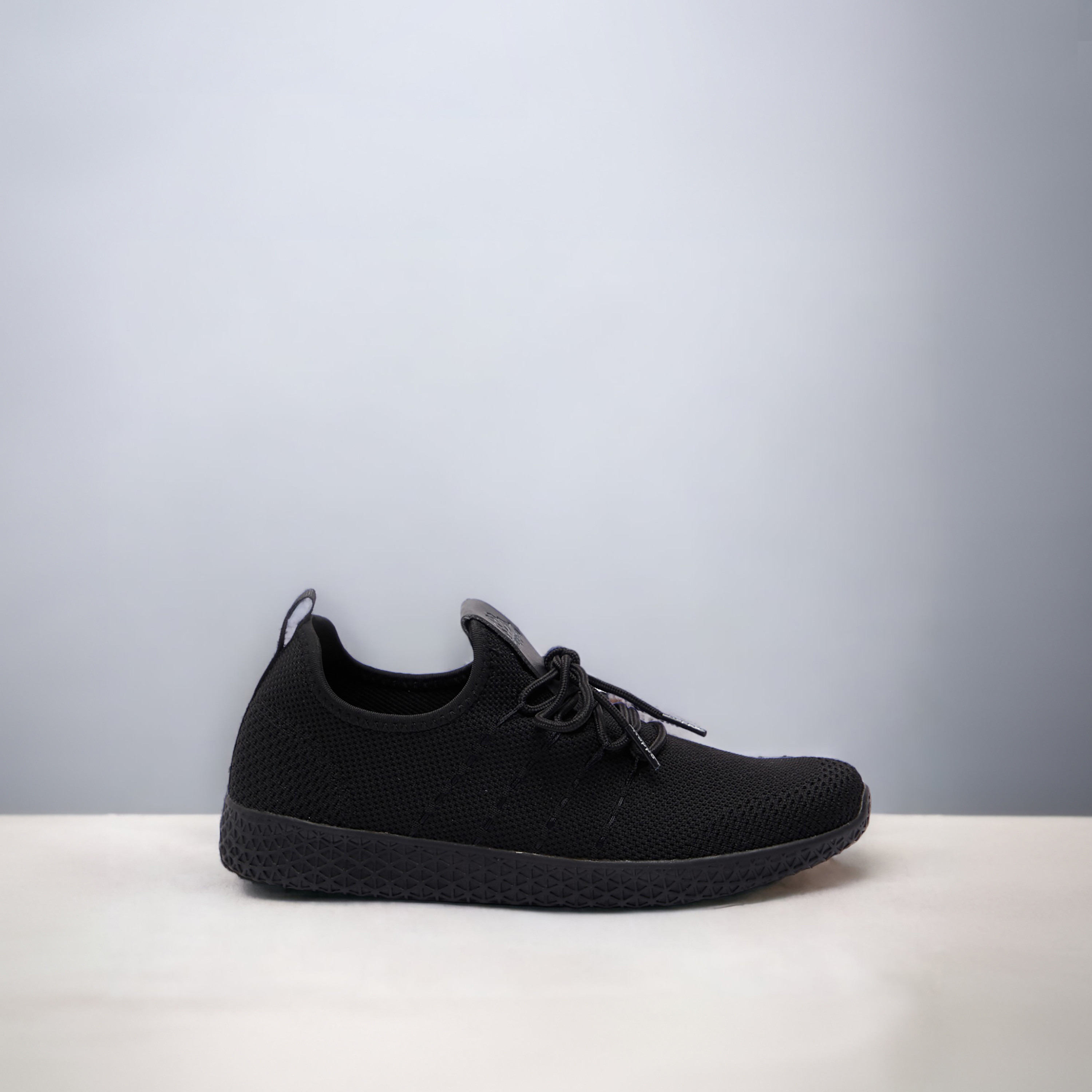 حذاء مشي برباط إغلاق للنساء من كابا-sports-women-shoes-image-3