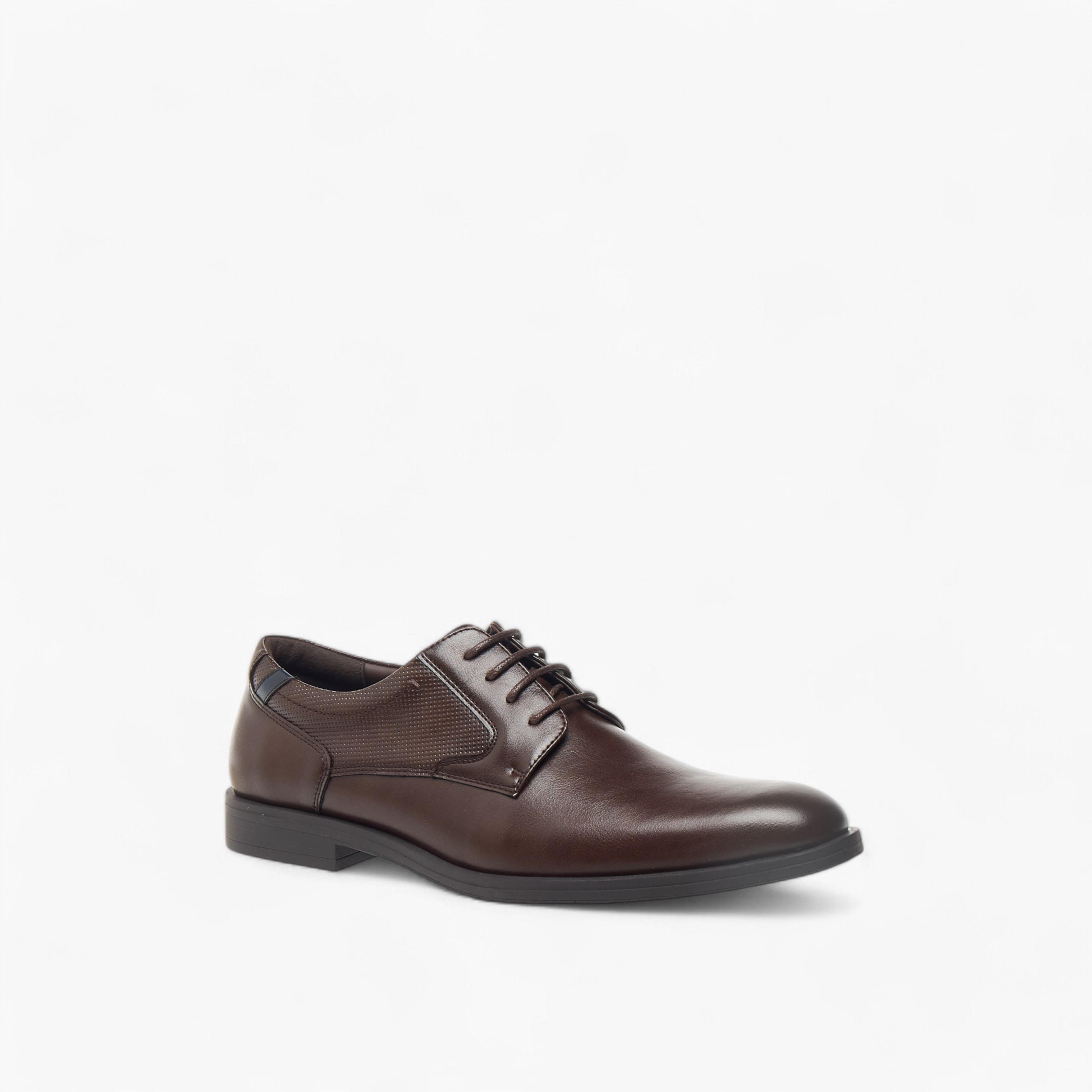 حذاء ديربي بارز الملمس برباط إغلاق من إل بي إل من شو إكسبريس-men-shoes-formalshoes-image-2