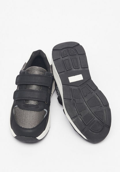 Lee Cooper Boys' Textured Sneakers with Hook and Loop Closure-Boy%27s Sneakers-image-2
