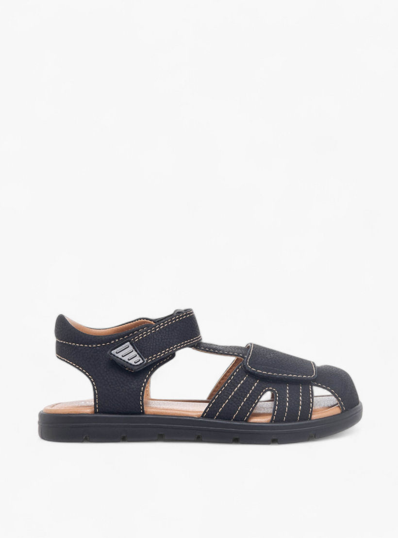 صندل فيشرمان بتفاصيل مدرزة وشريط إغلاق من جونيورز-boys-shoes-sandals-image-2