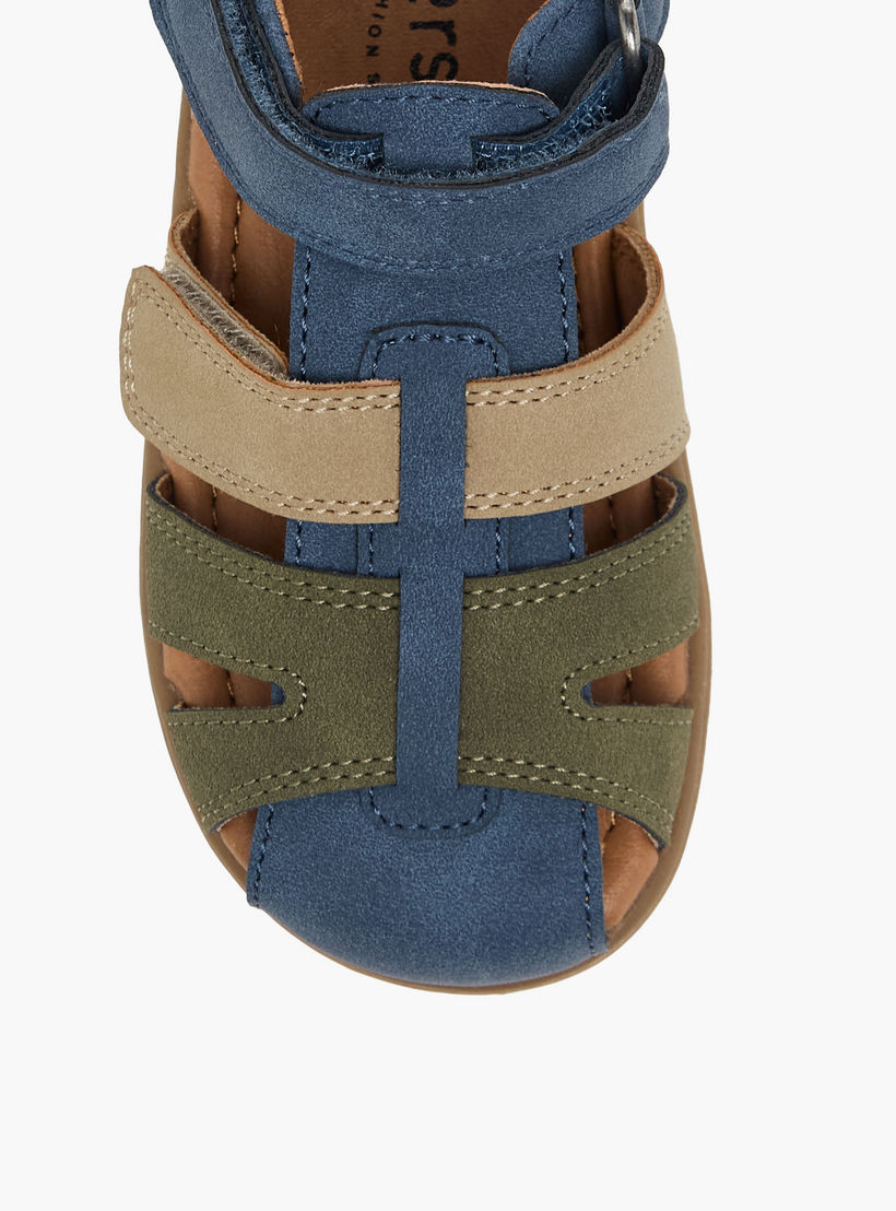صندل بشريط إغلاق لاصق للأولاد من جونيورز-boys-shoes-sandals-image-3
