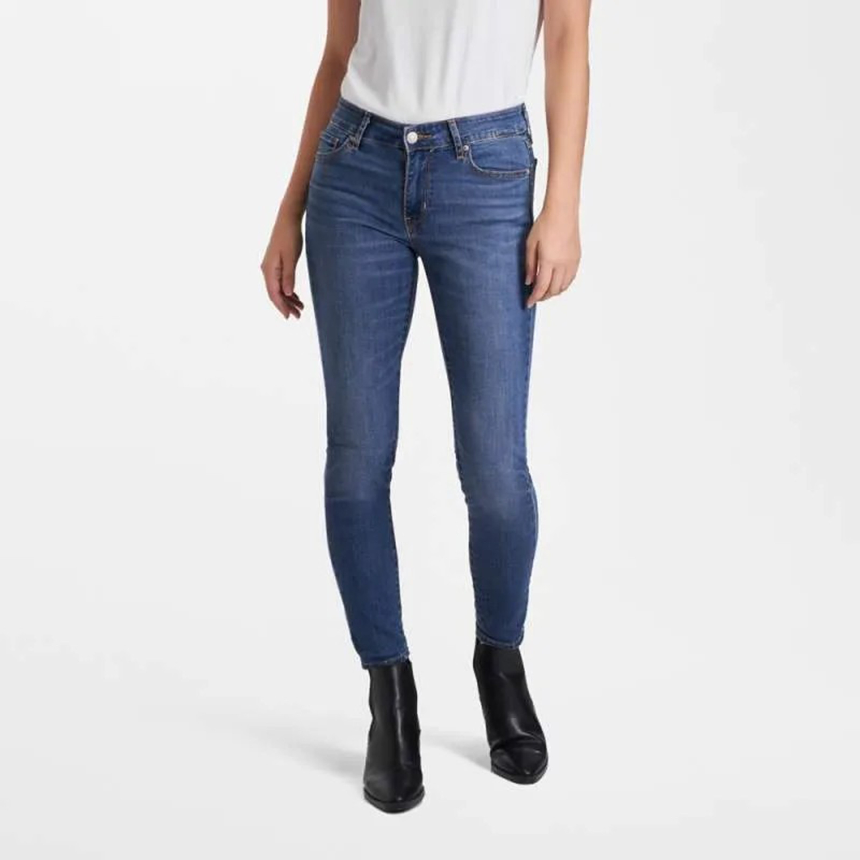 بنطلون جينز نسائي من Levi's 711 ذو قصة ضيقة باللون الأزرق و5 جيوب-women-clothing-bottoms-jeans-image-1