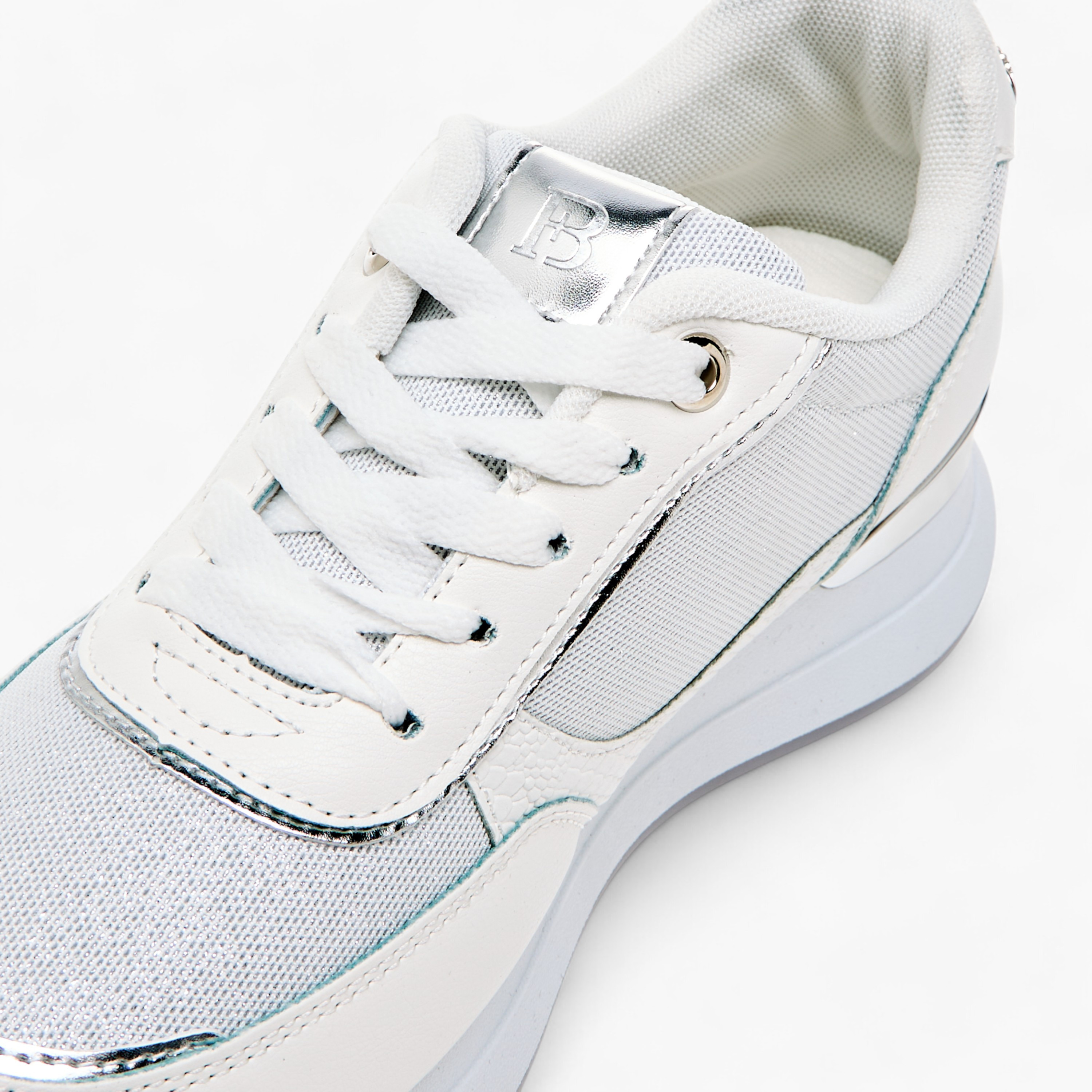 حذاء سنيكرز برباط إغلاق من فلورا بيلا-women-shoes-sneakers-image-4