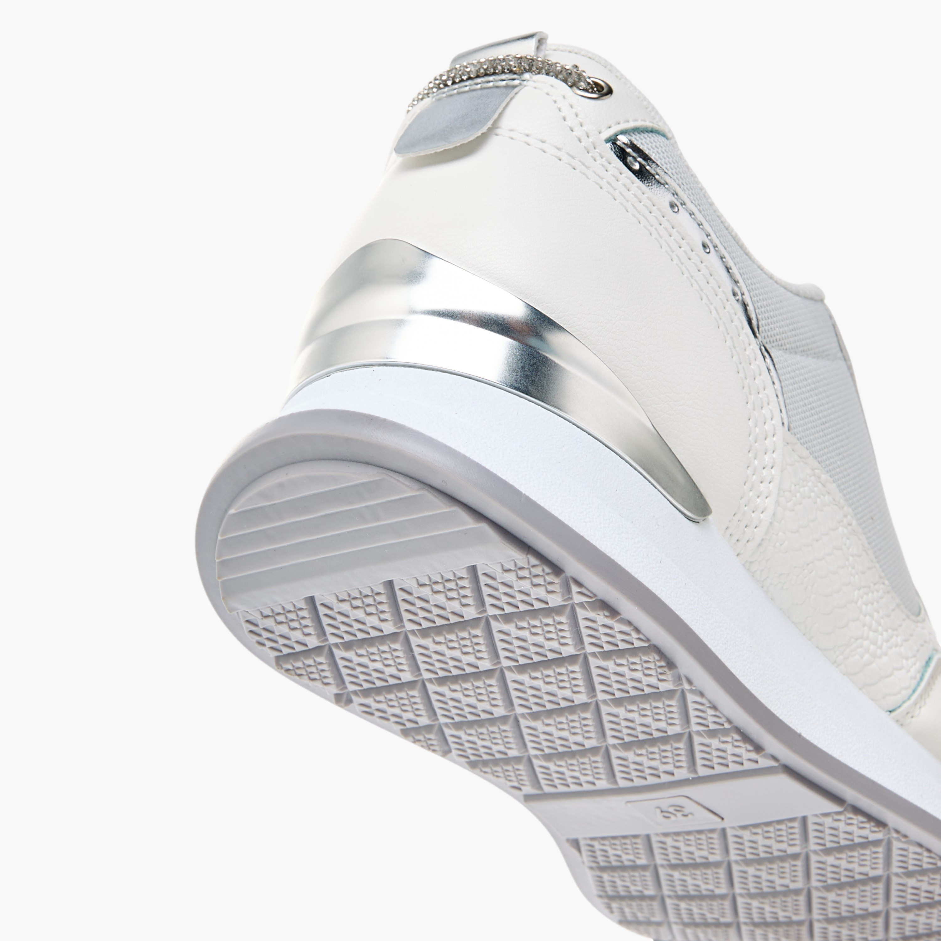 حذاء سنيكرز برباط إغلاق من فلورا بيلا-women-shoes-sneakers-image-5