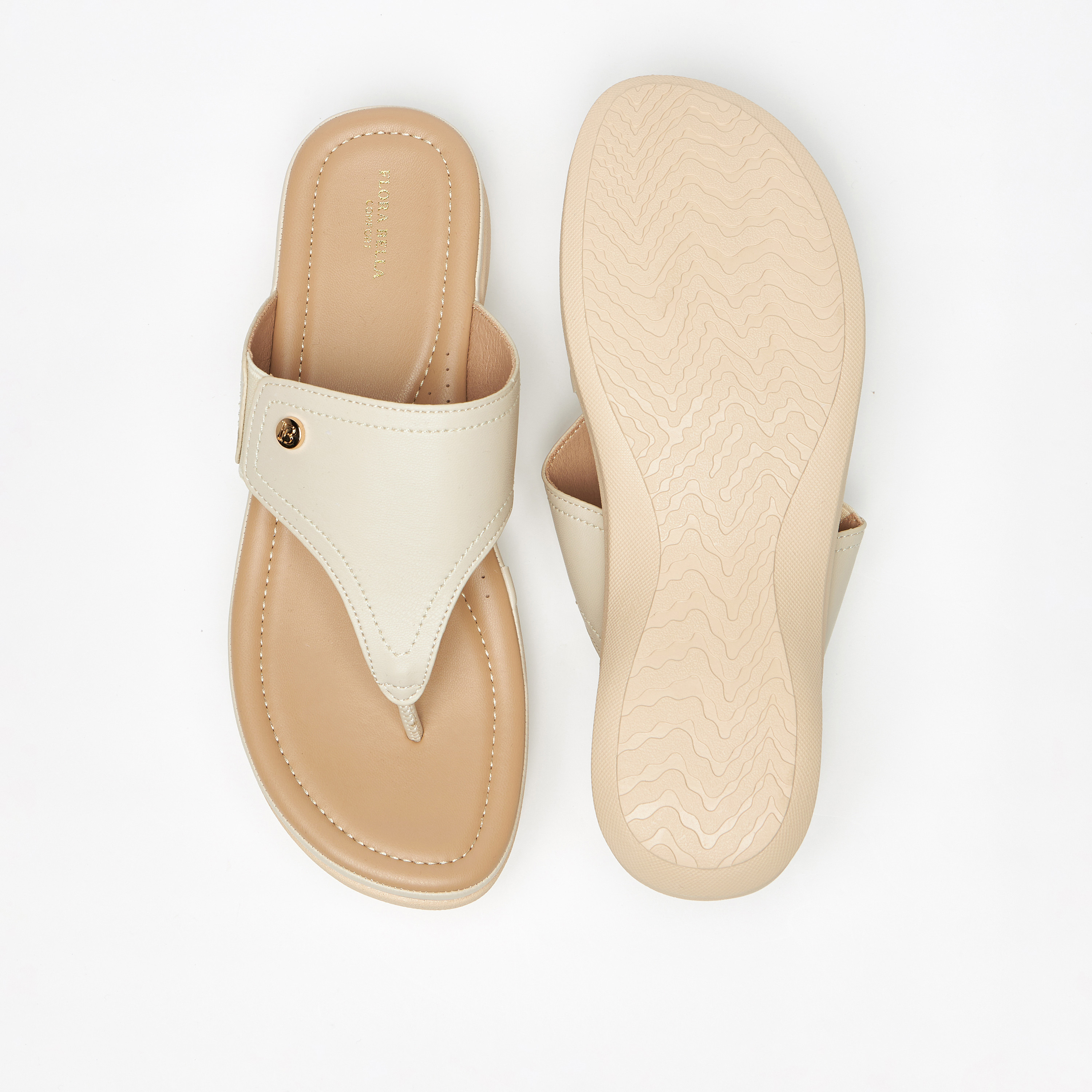 صندل سادة سهل الارتداء بزينة شعار من فلورا بيلا-women-shoes-flats-sandals-image-5