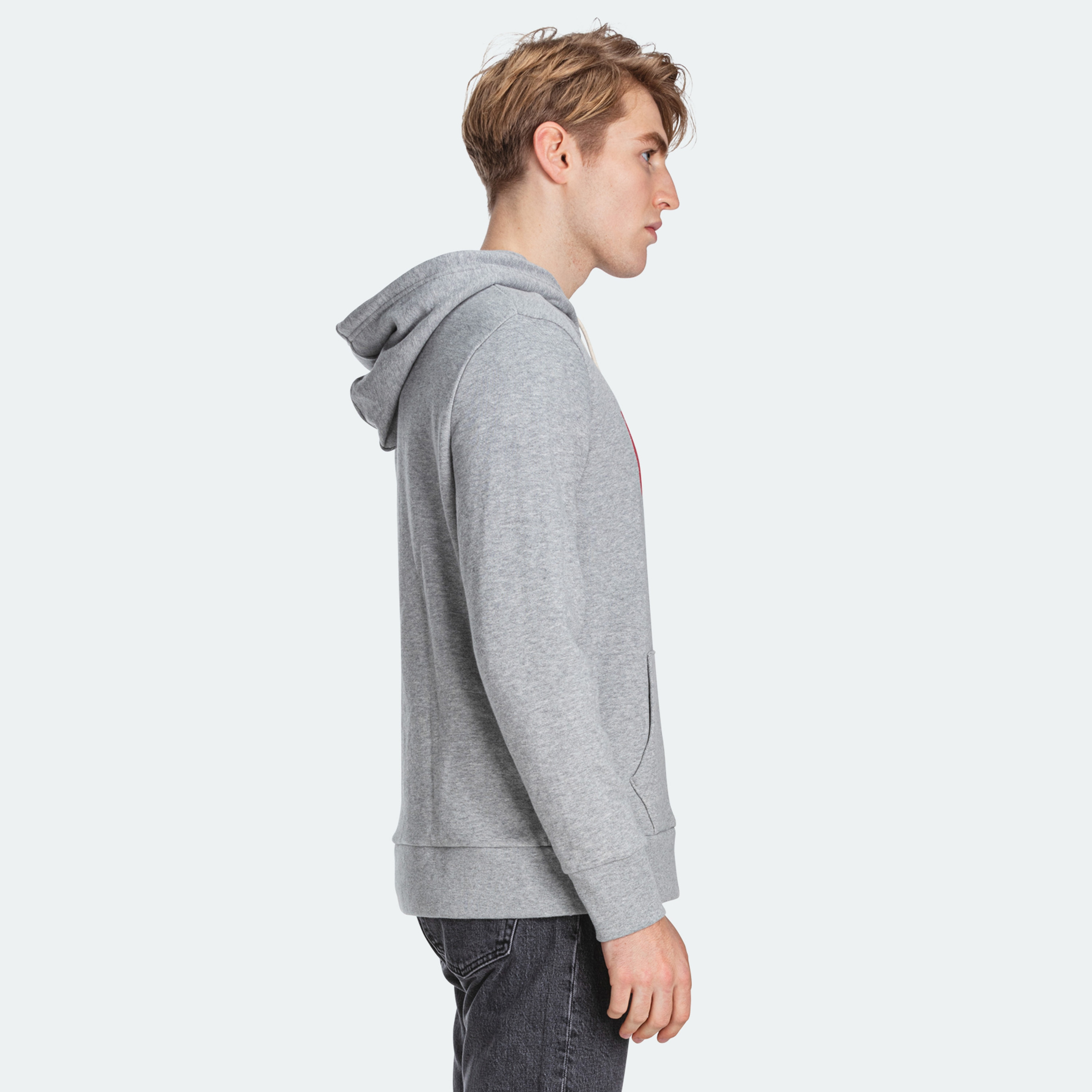 هودي من ليفايز مع شعار بأكمام طويلة مع جيب كانغارو-men-winterwear-hoodiesandsweatshirts-image-2