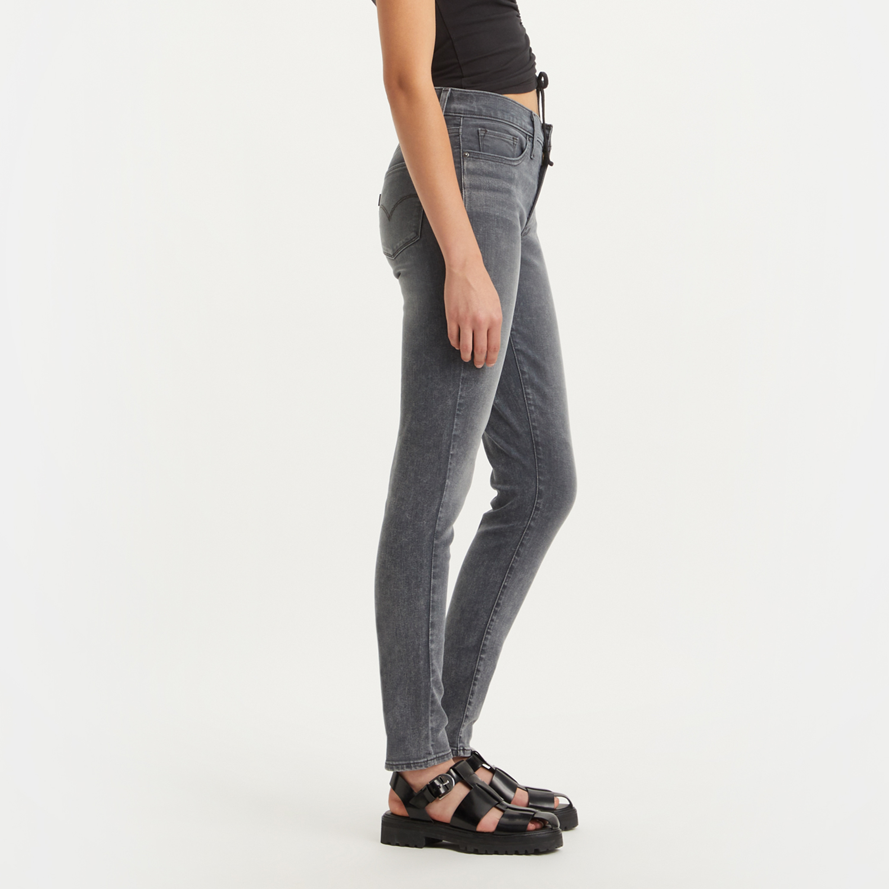 بنطال جينز ليفايس 311 بلون رمادي متوسط الارتفاع بقصة ضيقة-women-clothing-bottoms-jeans-image-2