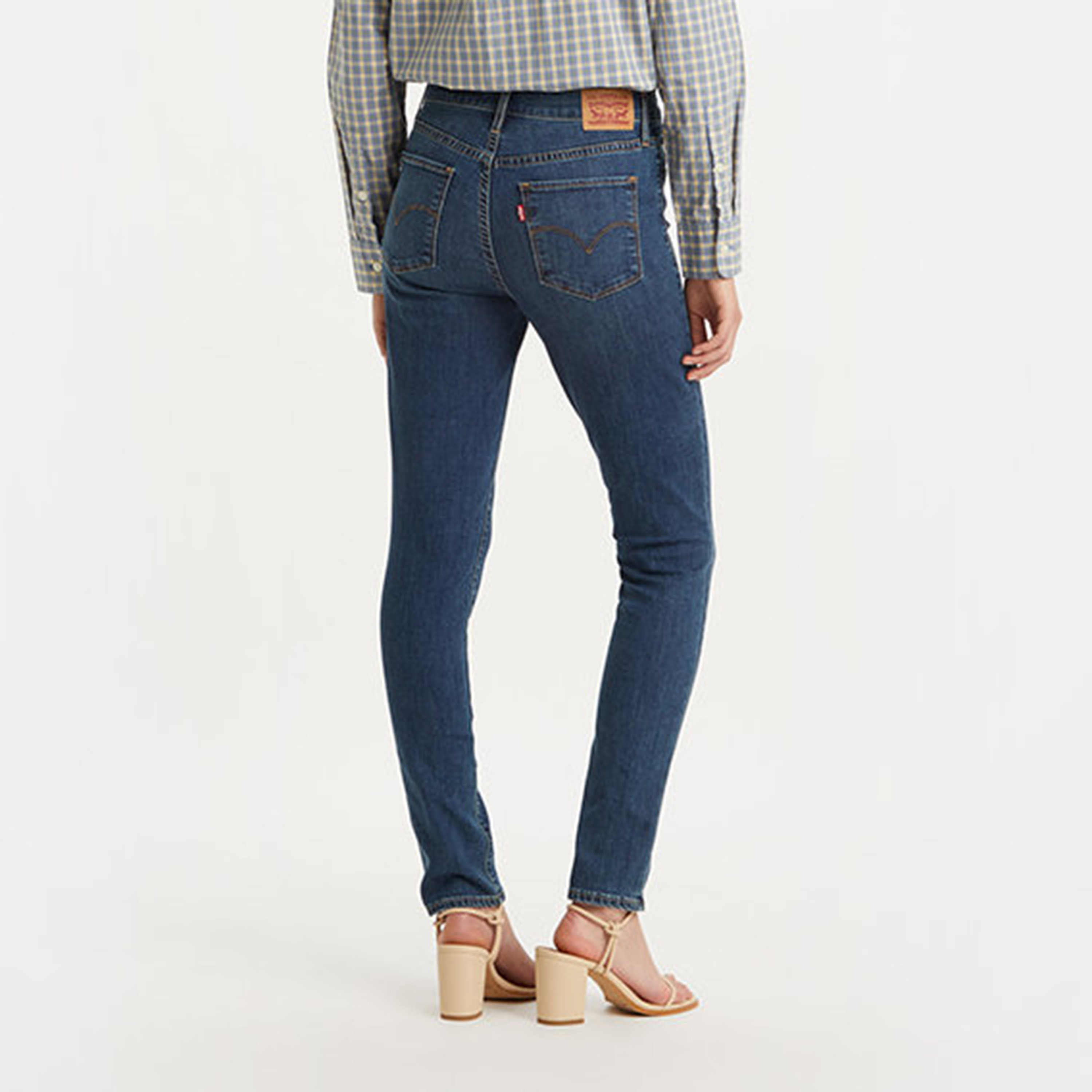 جينز نسائي Levi's 311 بقصة ضيقة سادة باللون الأزرق، طول الساق الداخلي 30-women-clothing-jeans-image-4