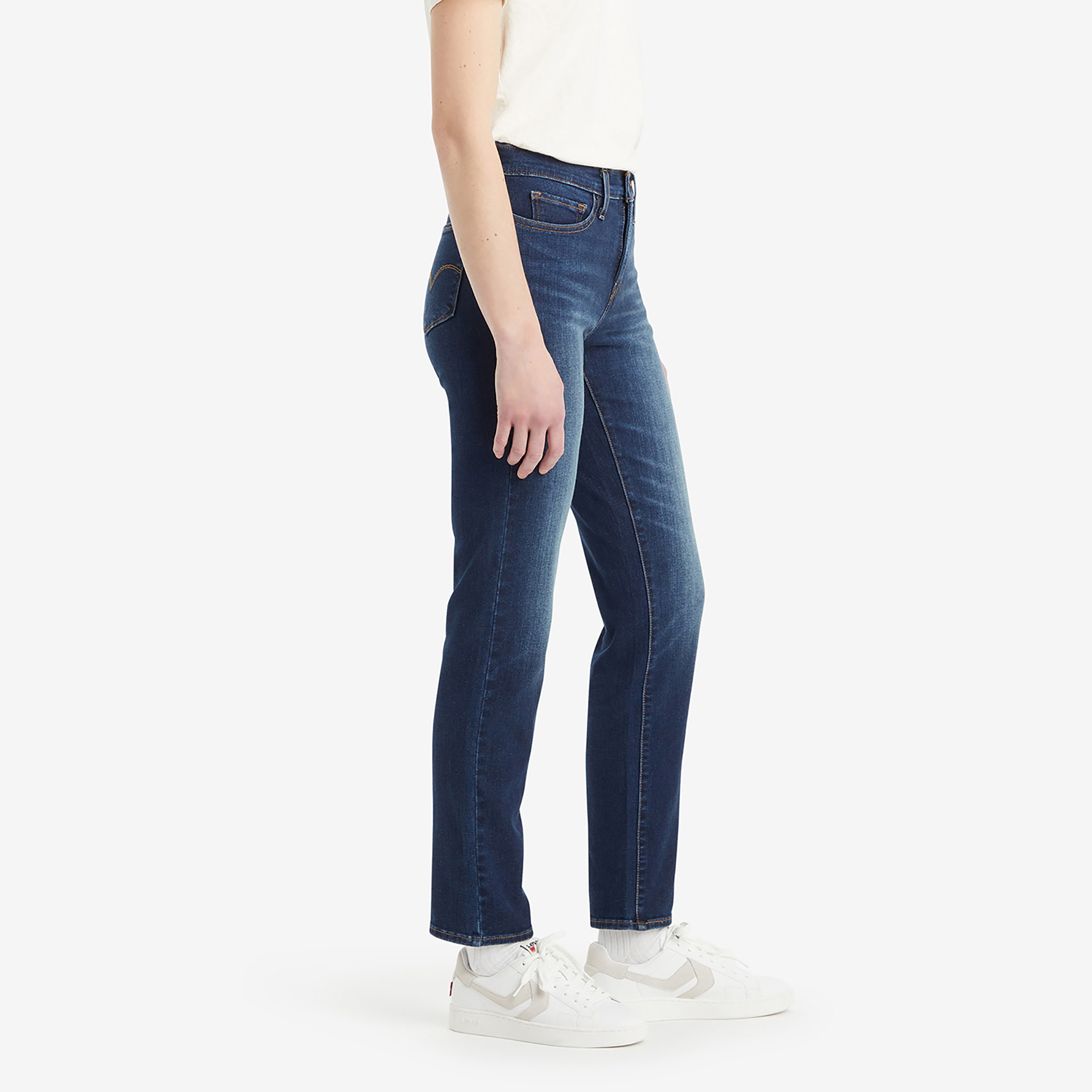 بنطلون جينز نسائي 312 بقصة ضيقة انديجو بخمسة جيوب وبلون فاتح من ليفايس-women-clothing-bottoms-jeans-image-4