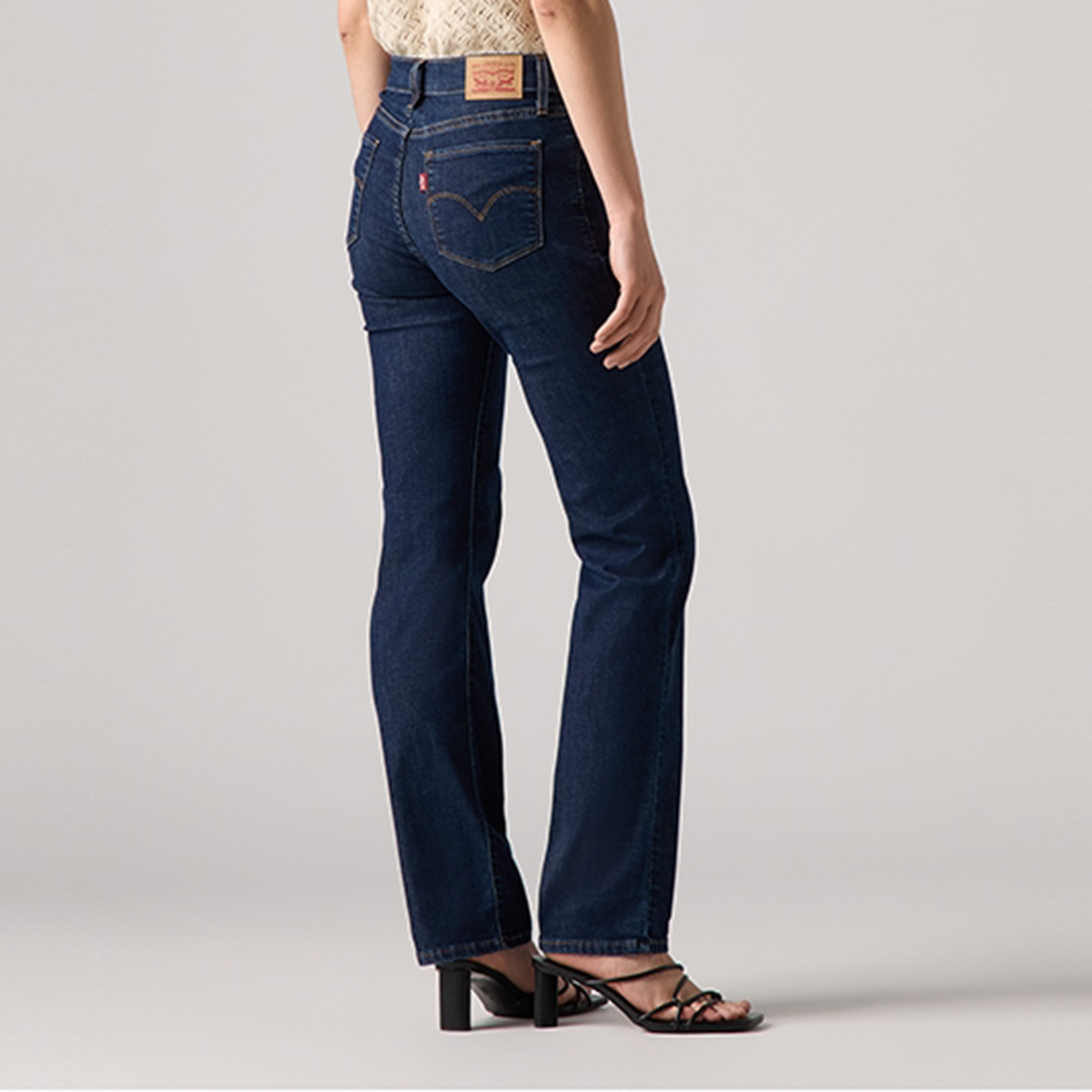 Levi's 314 Straight Fit Blue 5-Pocket Women's Jeans Inseam 30-women-clothing-bottoms-jeans-image-4