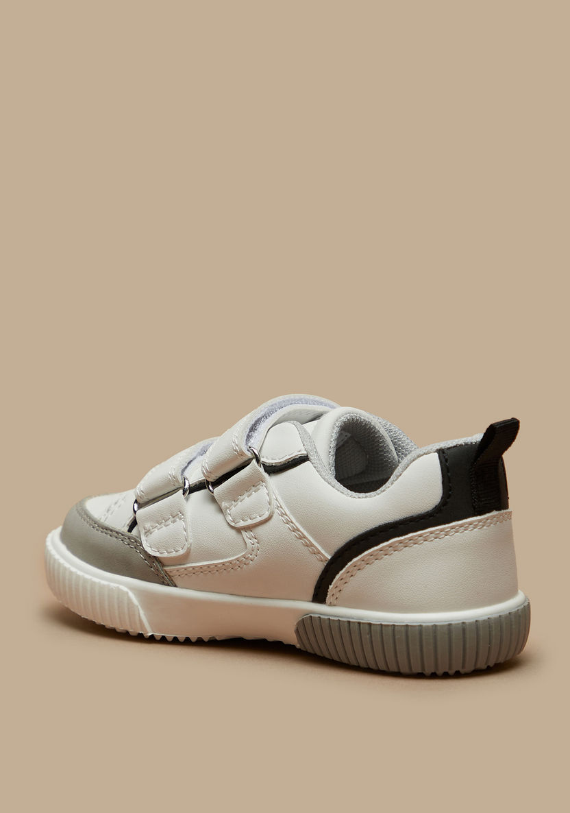 Juniors Textured Sneakers with Hook and Loop Closure-Boy%27s Sneakers-image-1