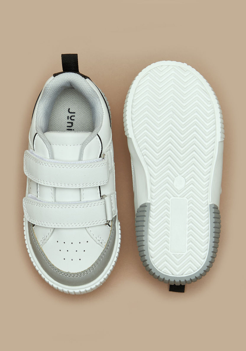 Juniors Textured Sneakers with Hook and Loop Closure-Boy%27s Sneakers-image-3