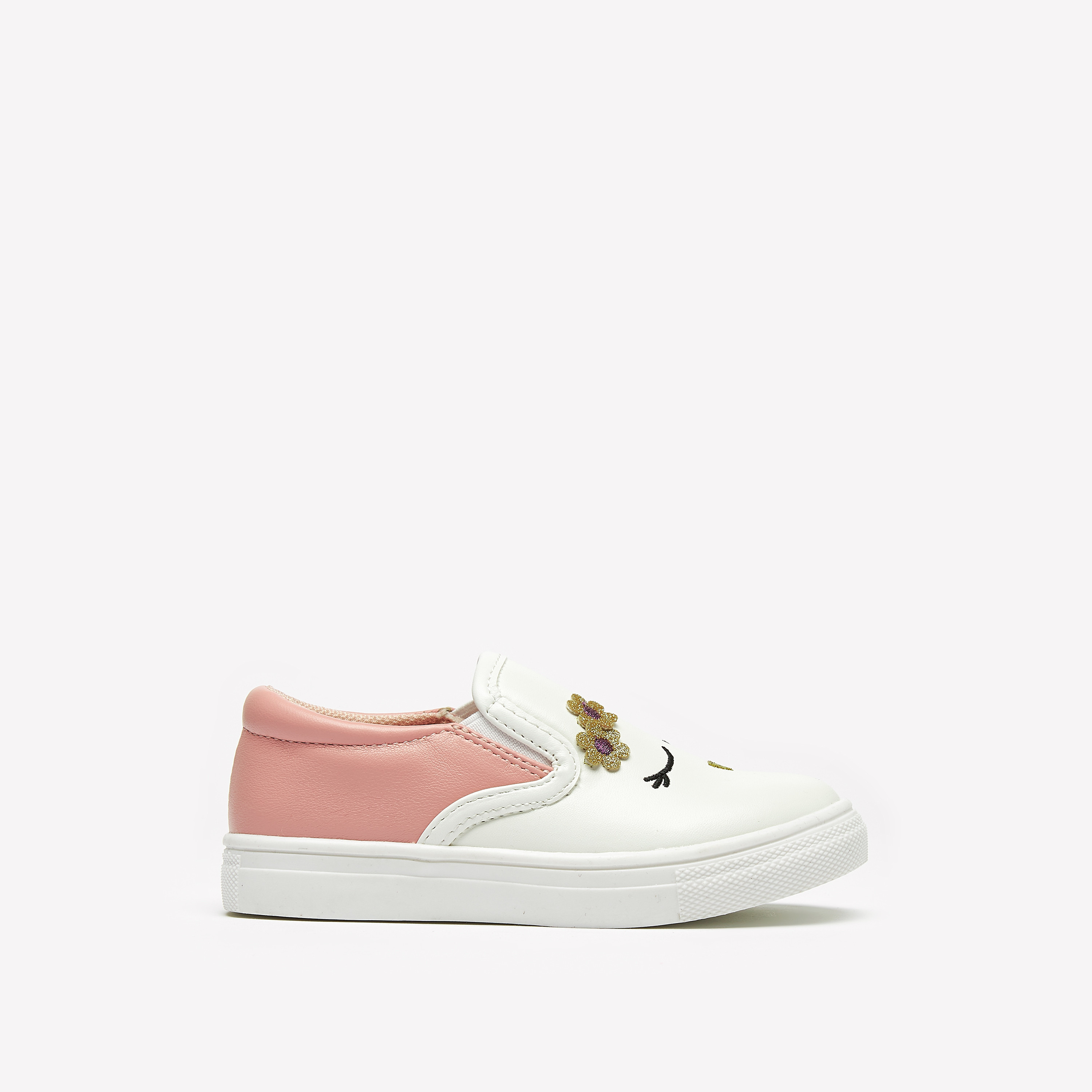 حذاء سهل الارتدء بتفاصيل زخارف من جونيورز-girls-shoes-sneakers-image-1